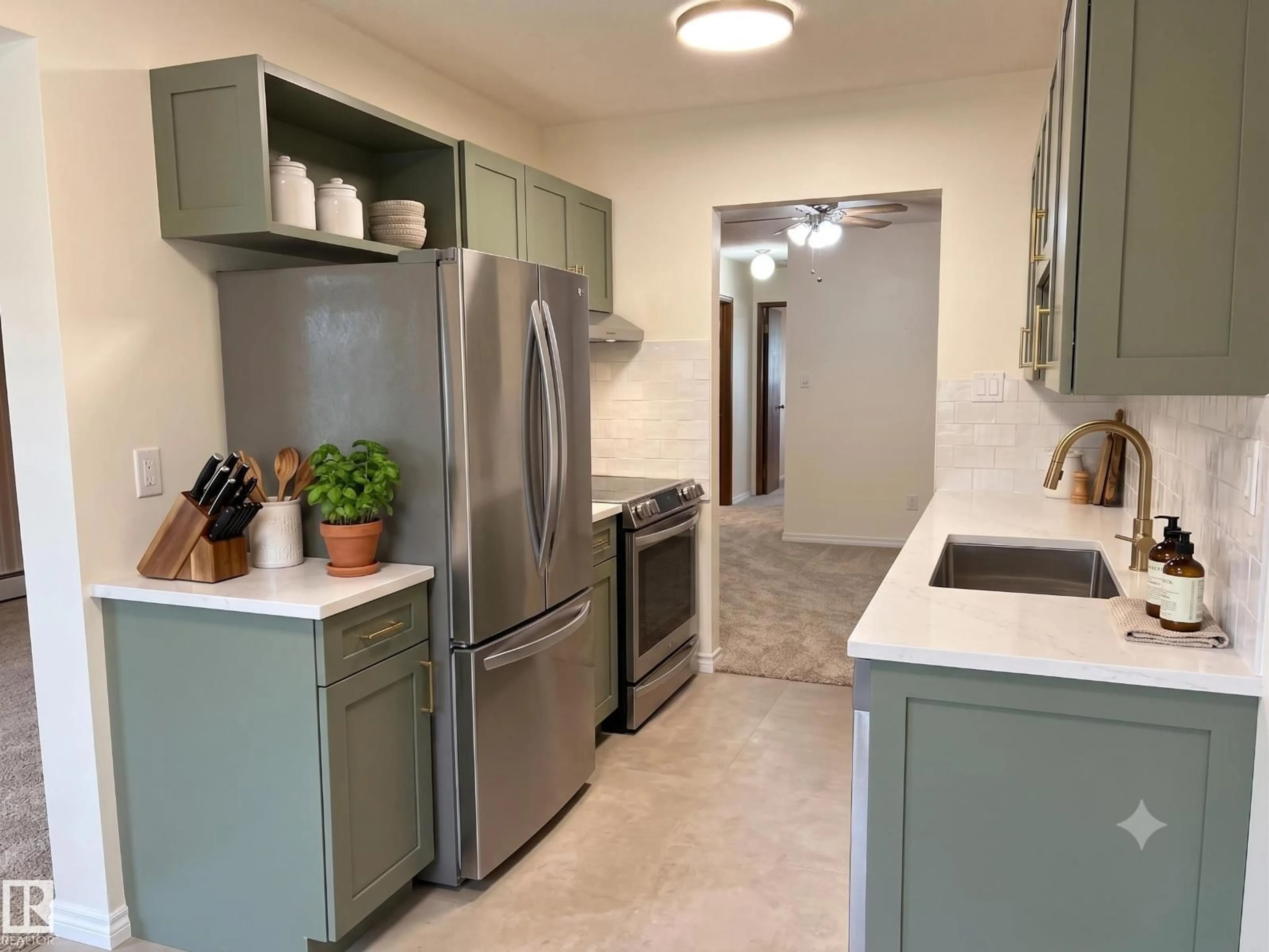Standard kitchen, ceramic/tile floor for #301 - 10320 113 ST, Edmonton Alberta T5K1P6