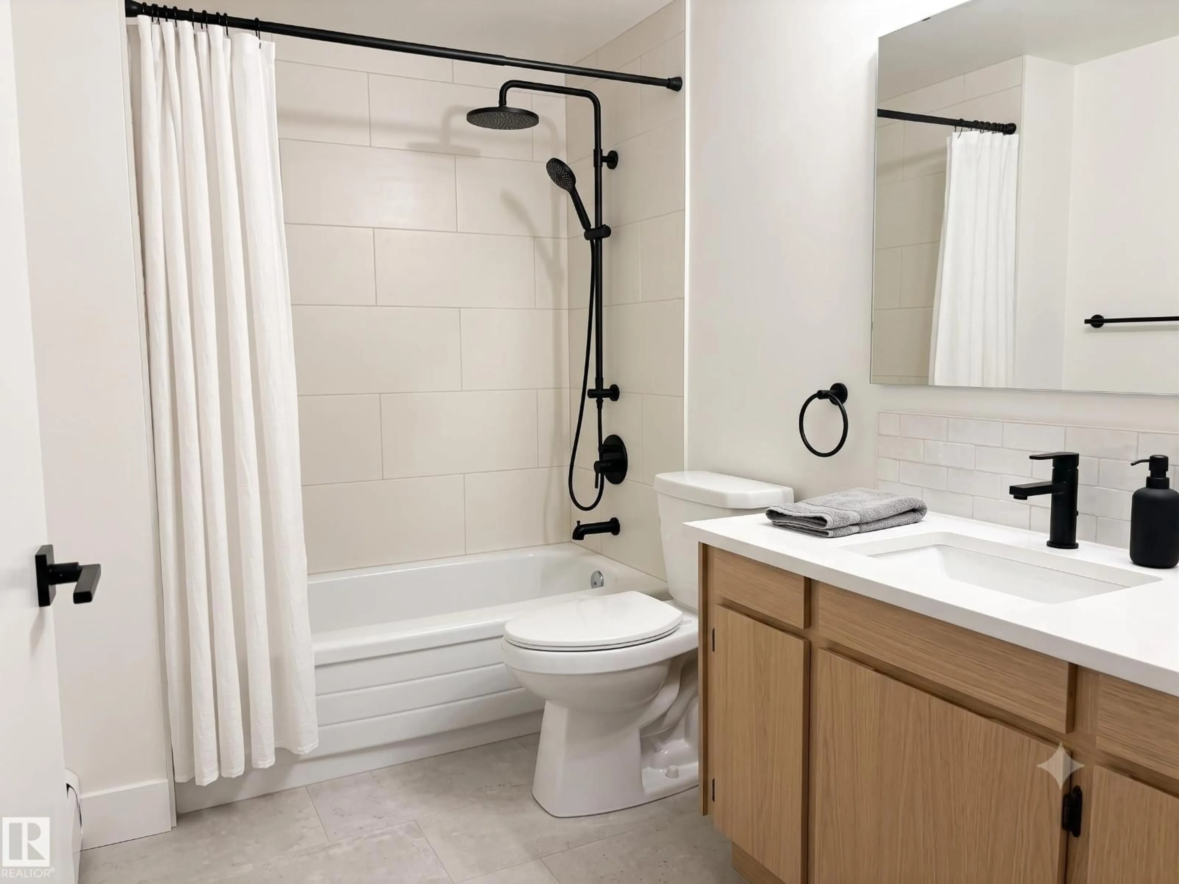Standard bathroom, ceramic/tile floor for #301 - 10320 113 ST, Edmonton Alberta T5K1P6
