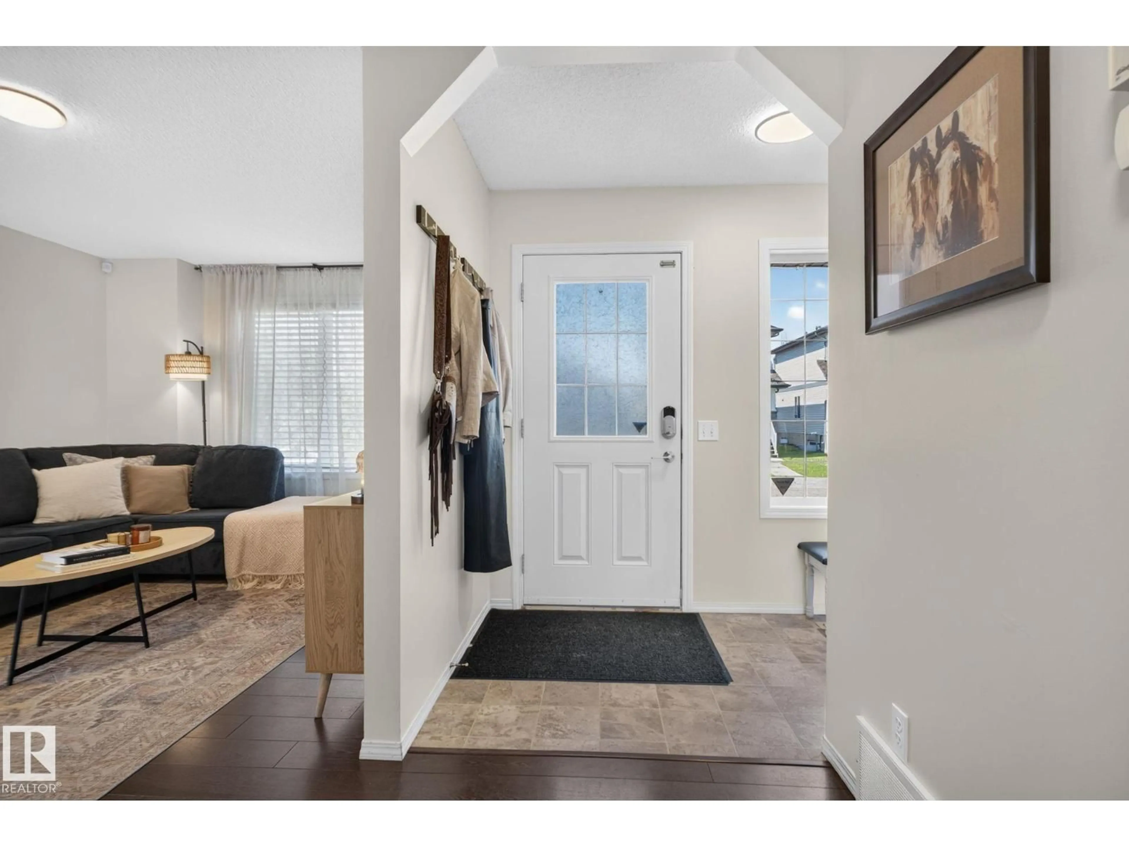 Indoor entryway for 191 BROOKVIEW PL, Stony Plain Alberta T7X2X7