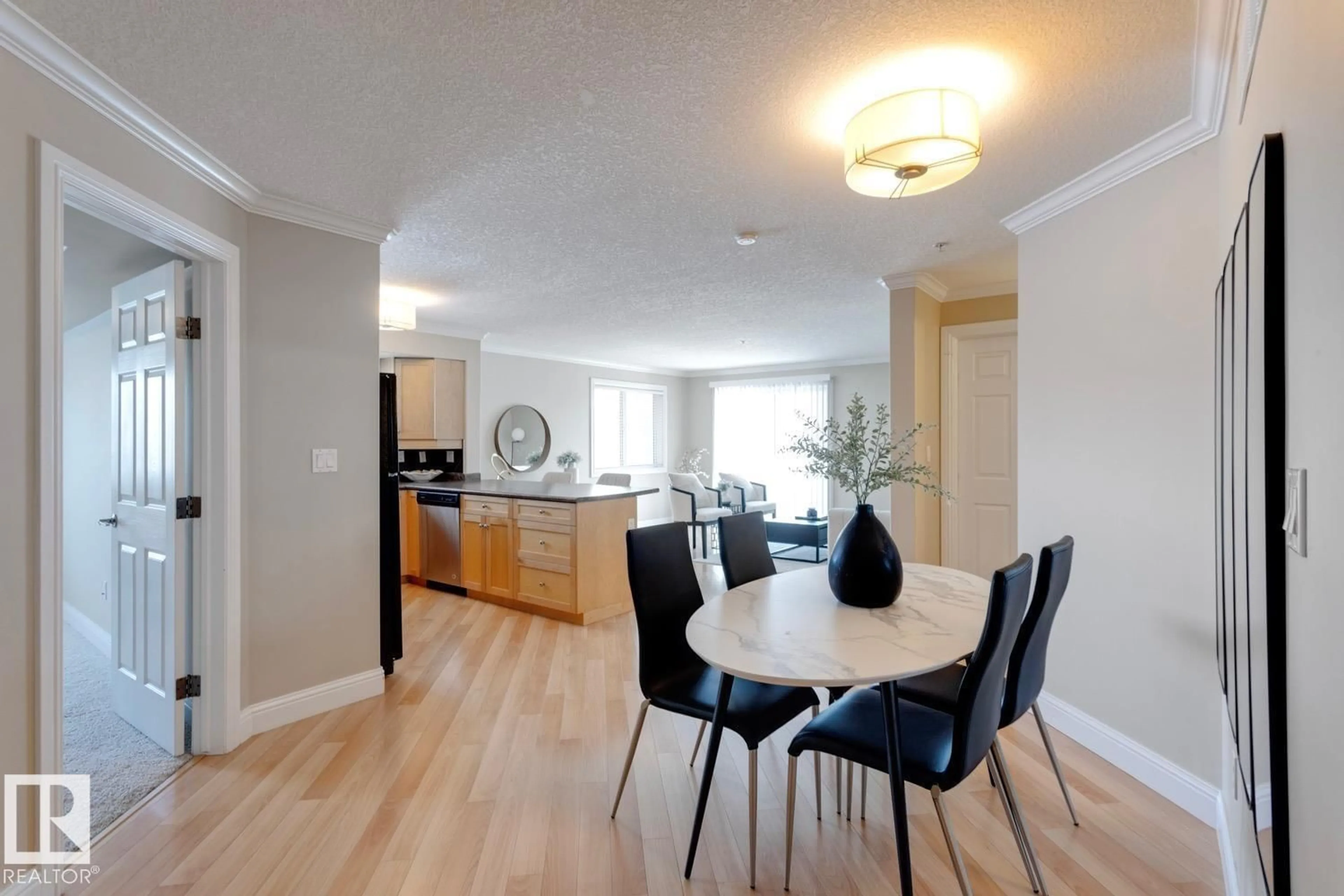 Unknown for 207 - 14612 125 ST, Edmonton Alberta T5X0B6