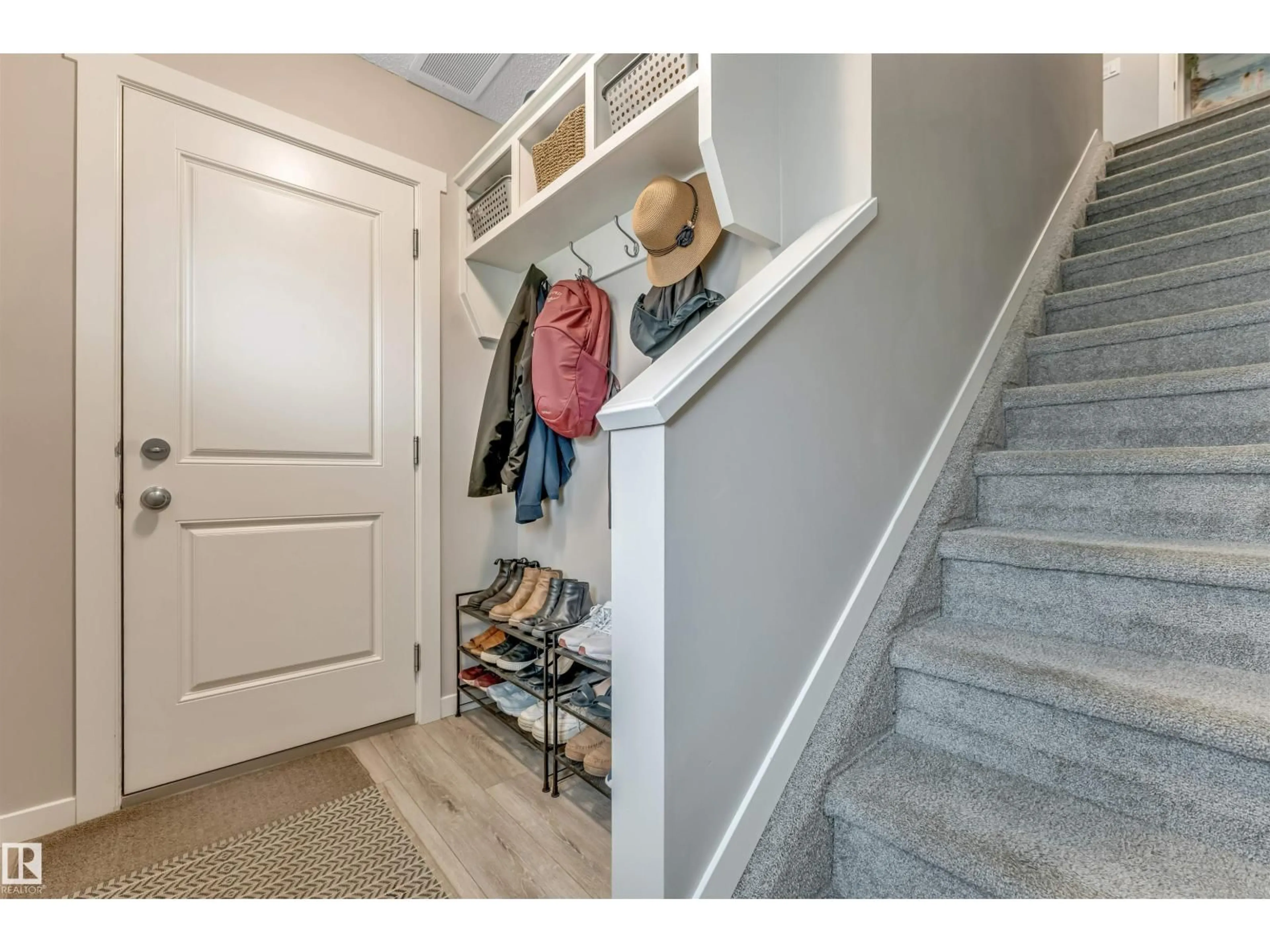 Indoor entryway for #25 - 1530 TAMARACK BV, Edmonton Alberta T6T2E6