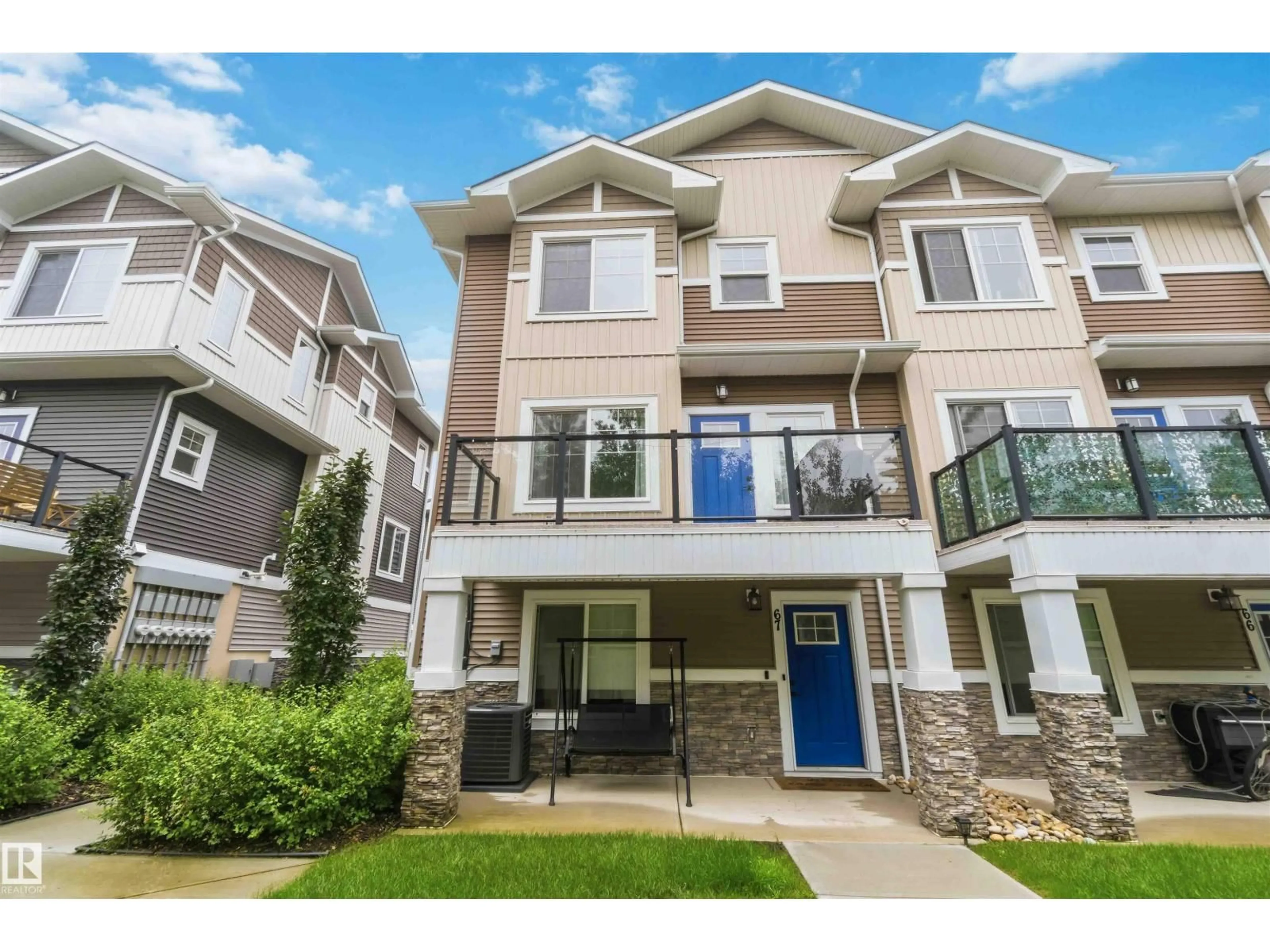 Home with vinyl exterior material, street for 230 - 67 EDGEMONT RD, Edmonton Alberta T6M0Y8