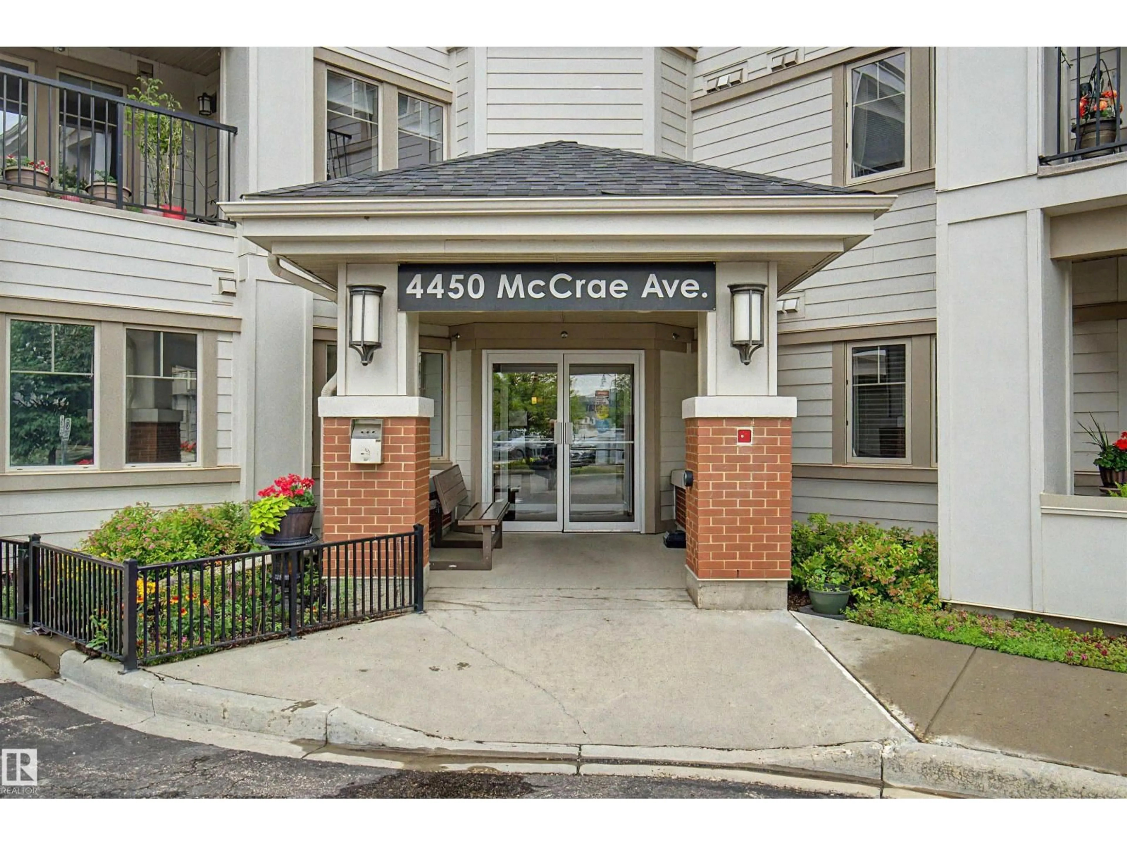 Indoor foyer for 215 - 4450 MCCRAE AV, Edmonton Alberta T5E6S4