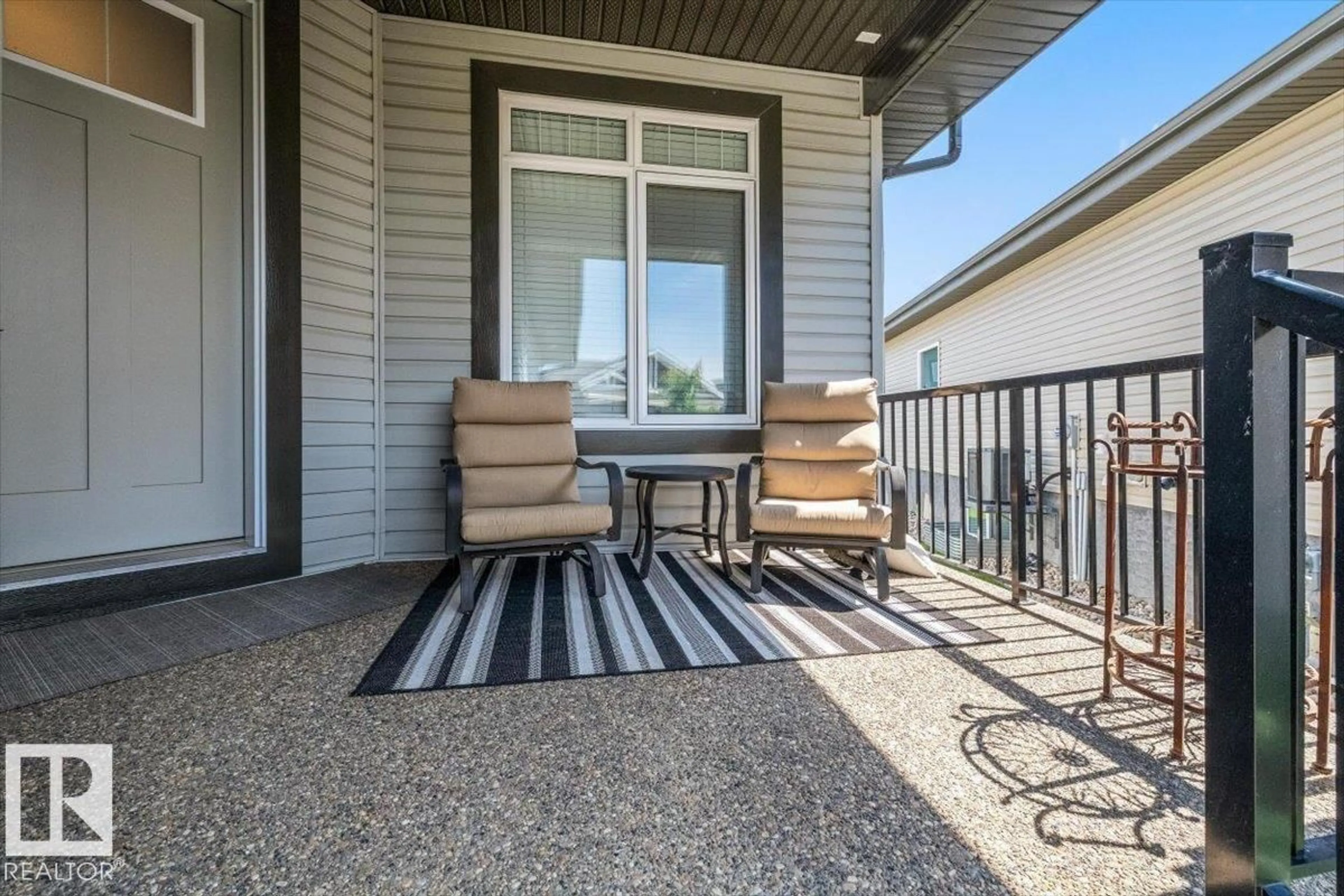 Patio, street for 211 HEATHERGLEN DR, Spruce Grove Alberta T7X0R6