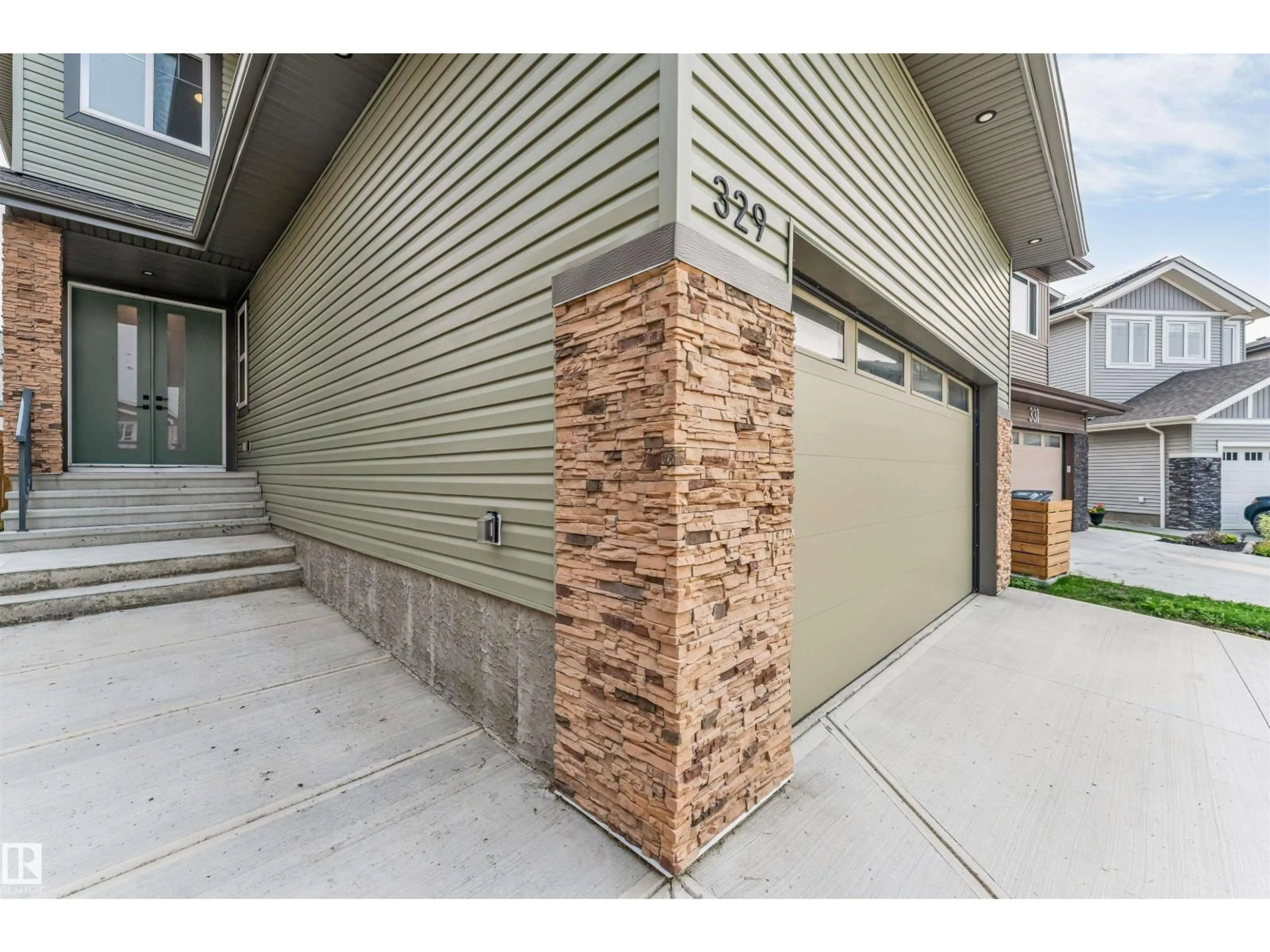 Unknown for 329 BALSAM LI, Leduc Alberta T9E1L2