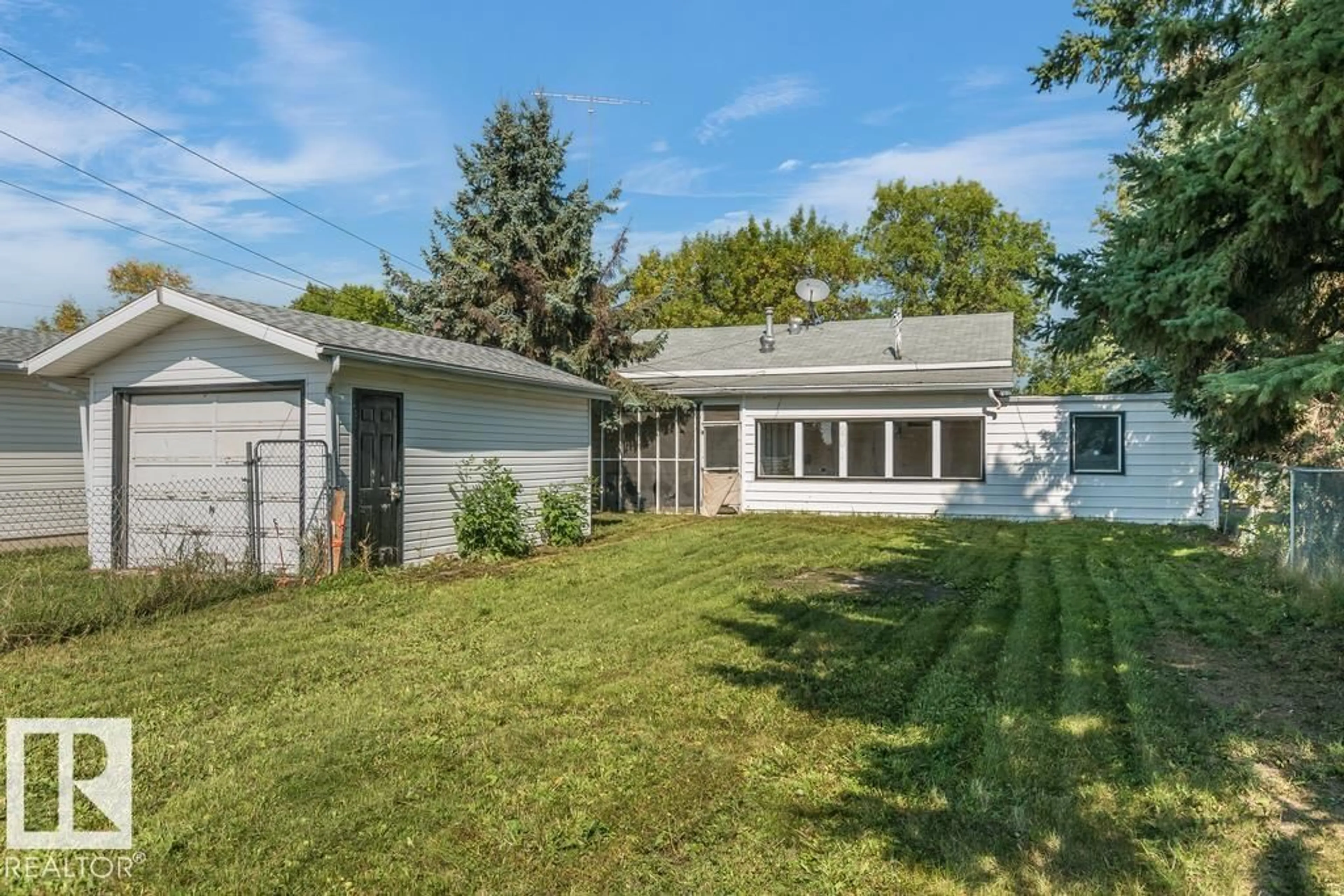 Home with vinyl exterior material, street for 5306 51 AV, Bonnyville Town Alberta T9N2A7