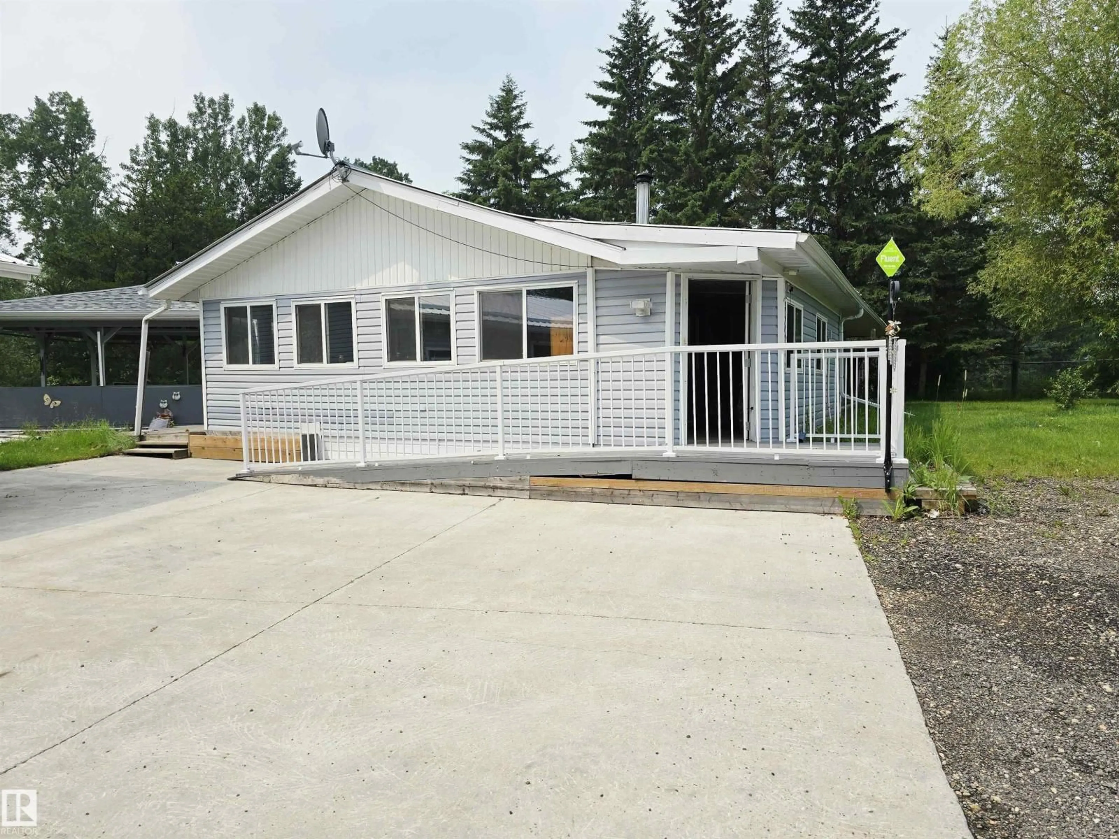 Home with vinyl exterior material, unknown for 53319 - 308 RGE ROAD 31, Rural Parkland County Alberta T7Y0E3