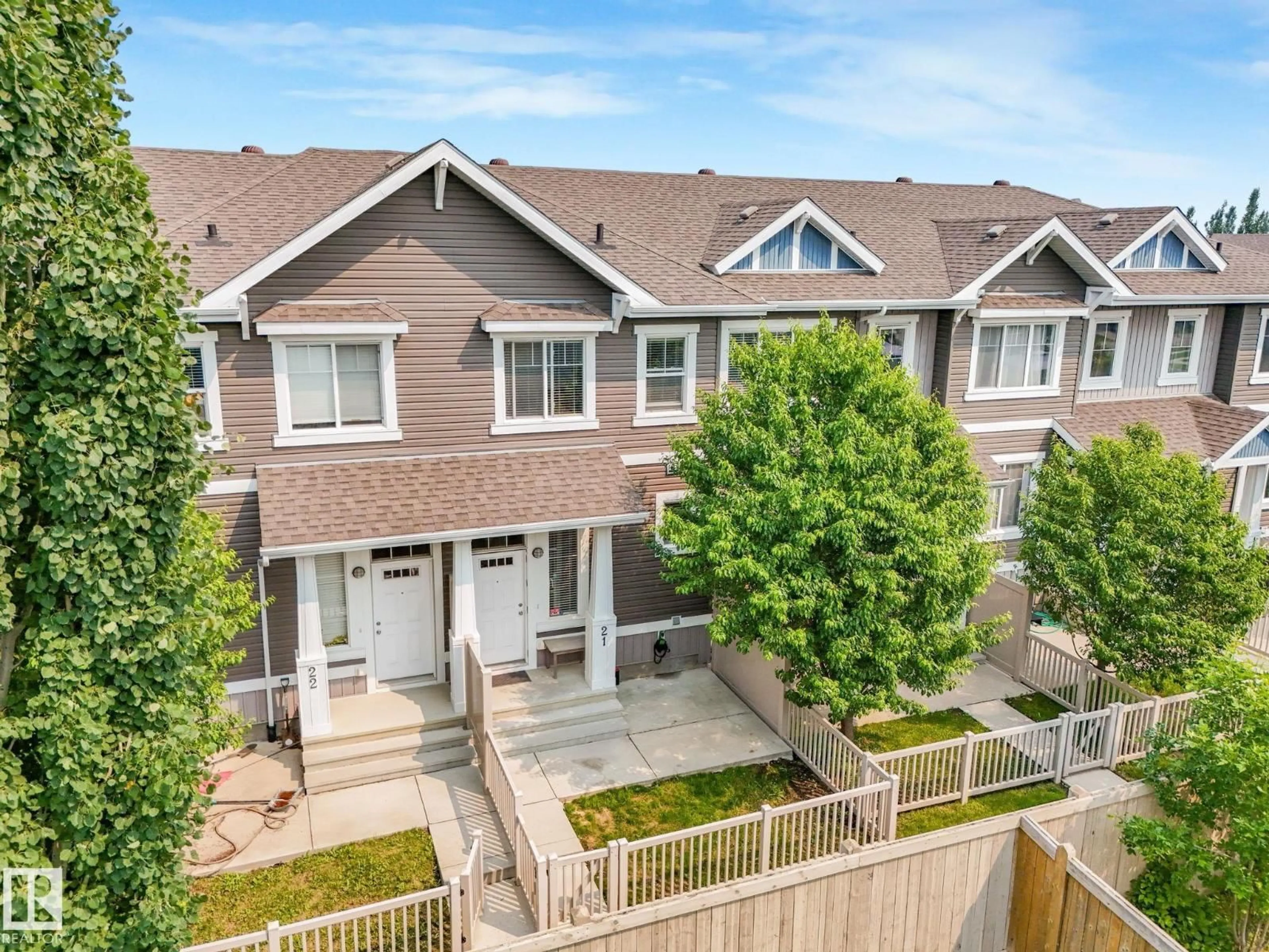 A pic from outside/outdoor area/front of a property/back of a property/a pic from drone, mountain view for 21 - 1140 CHAPPELLE BV, Edmonton Alberta T6W2Z3