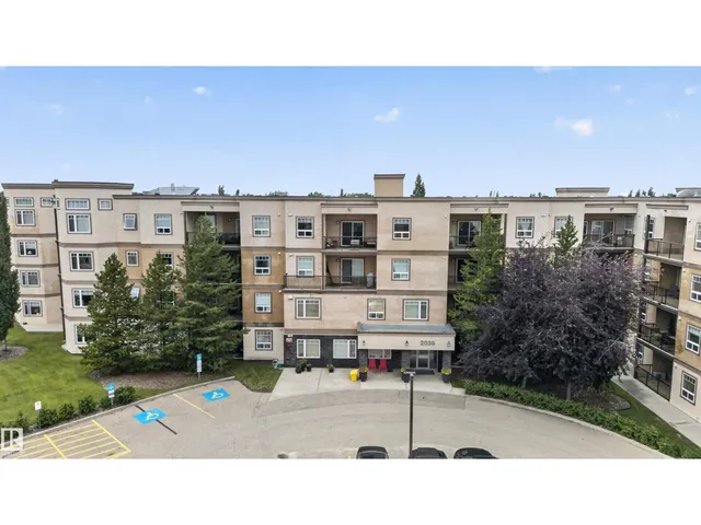 #212 - 2035 GRANTHAM CT, Edmonton 3
