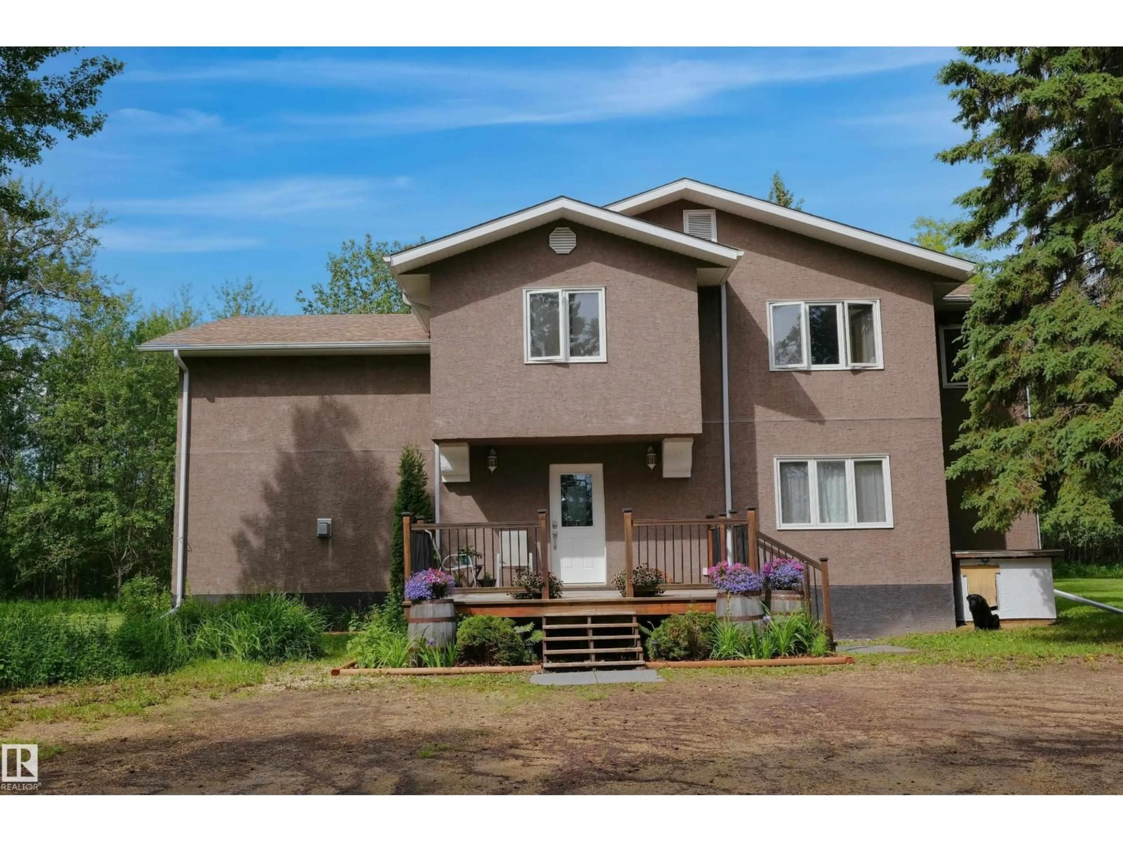 Home with vinyl exterior material, building for 4314 TWP RD 610, Rural Barrhead County Alberta T7N1N2