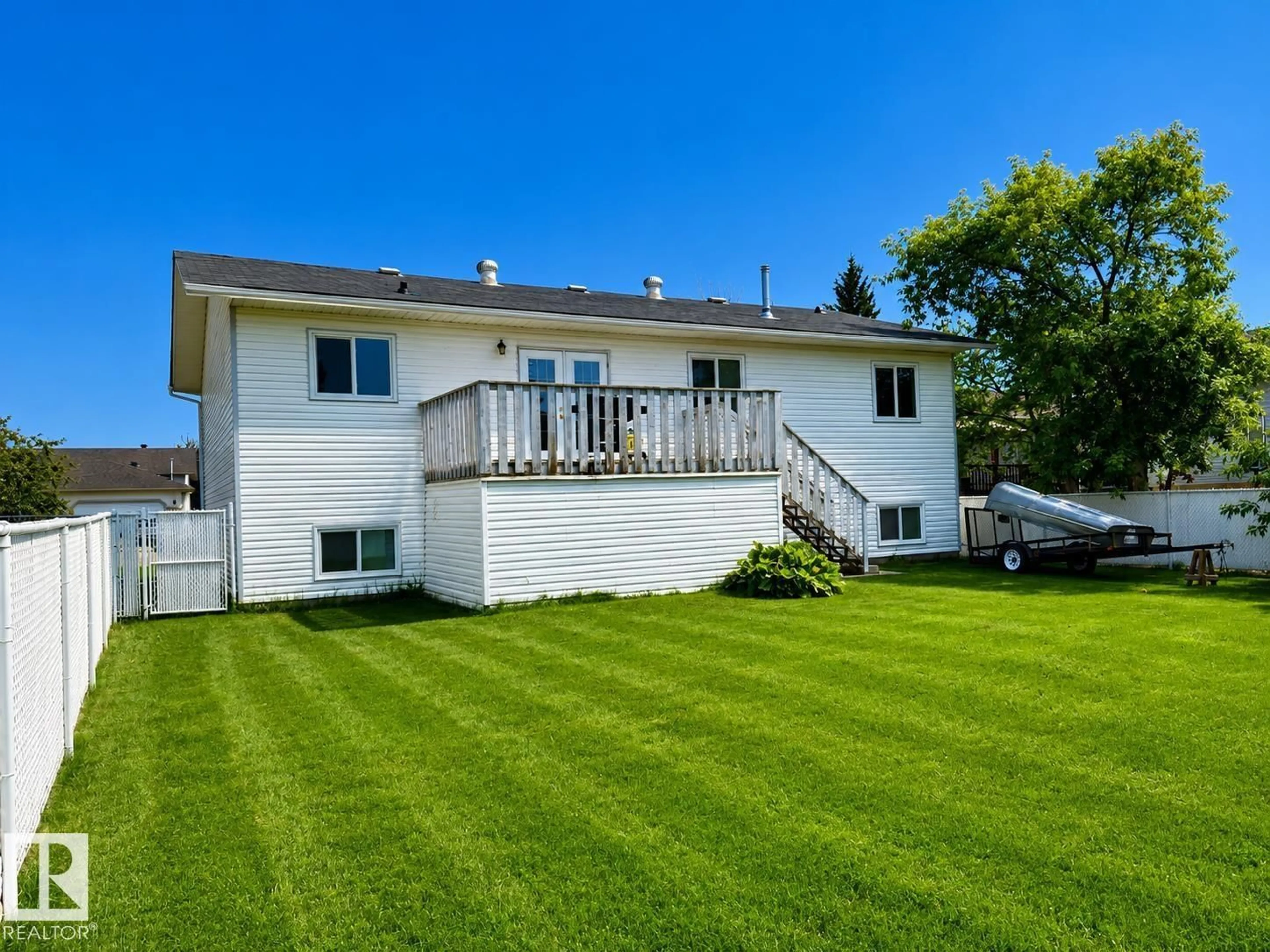 Home with vinyl exterior material, unknown for 4106 39A ST, Bonnyville Town Alberta T9N1V5