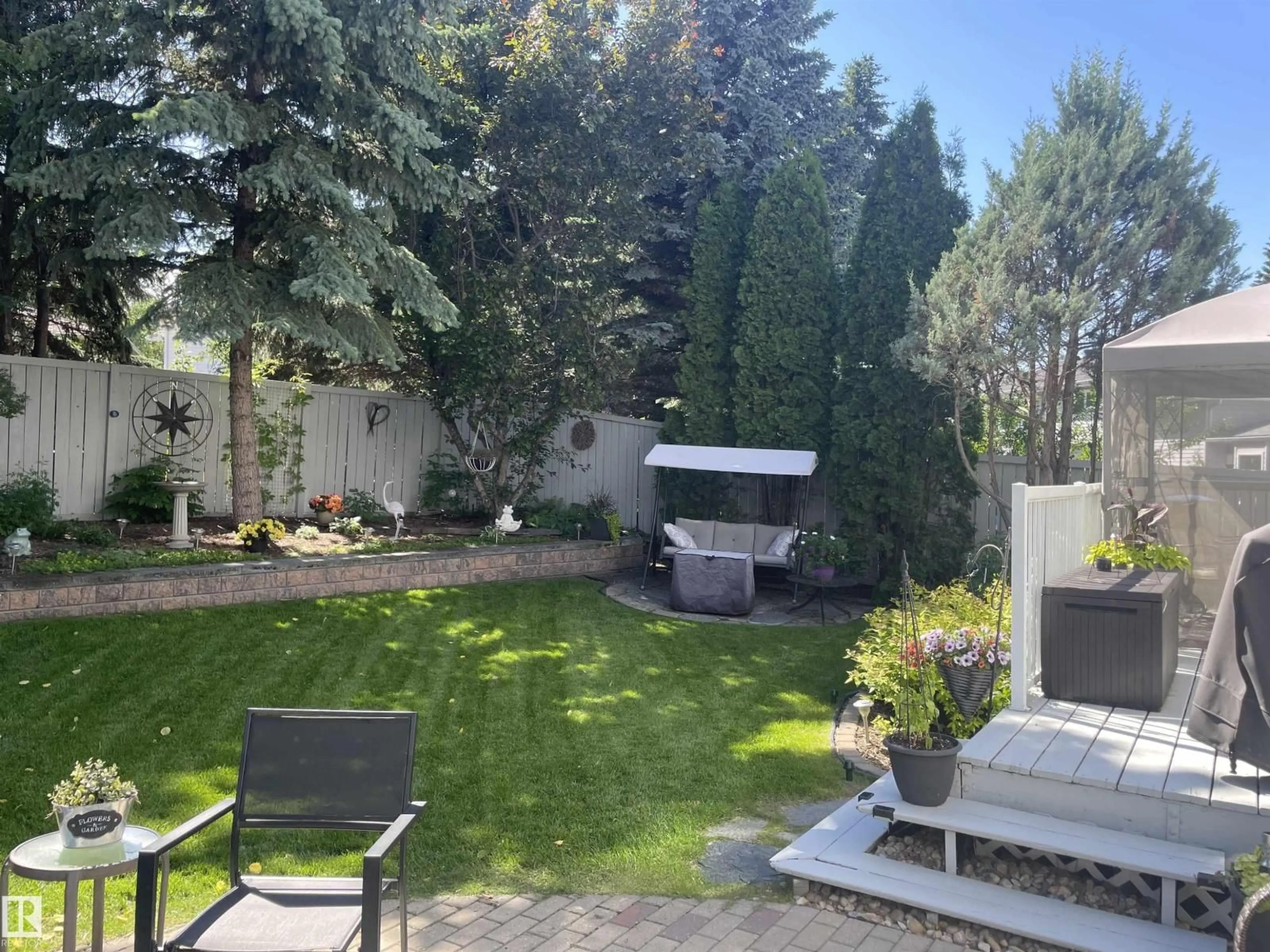 Patio, unknown for 716 HENDRA CR, Edmonton Alberta T6R1S6