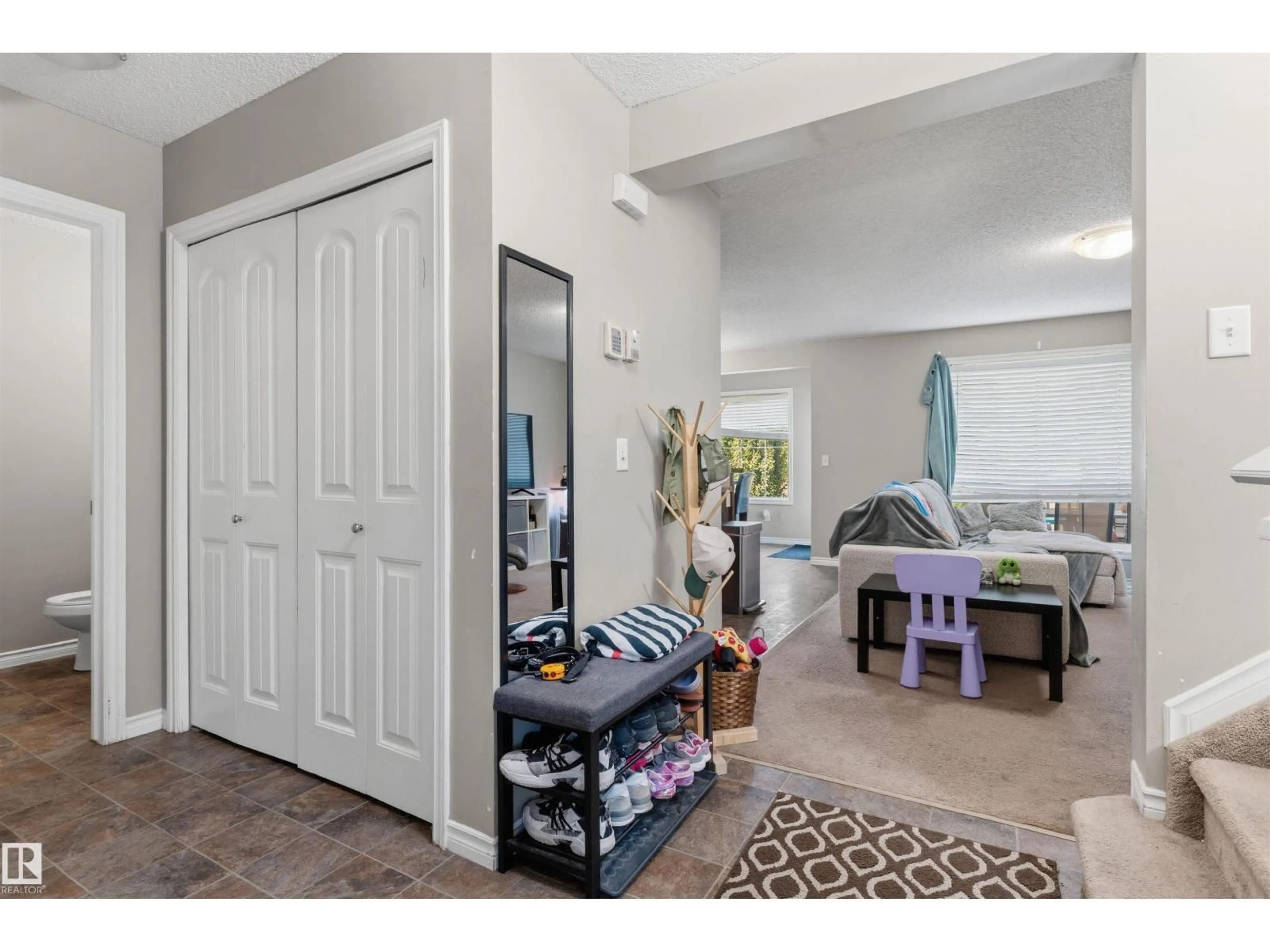 Indoor entryway for SW - 1608 65 ST, Edmonton Alberta T6X0N1