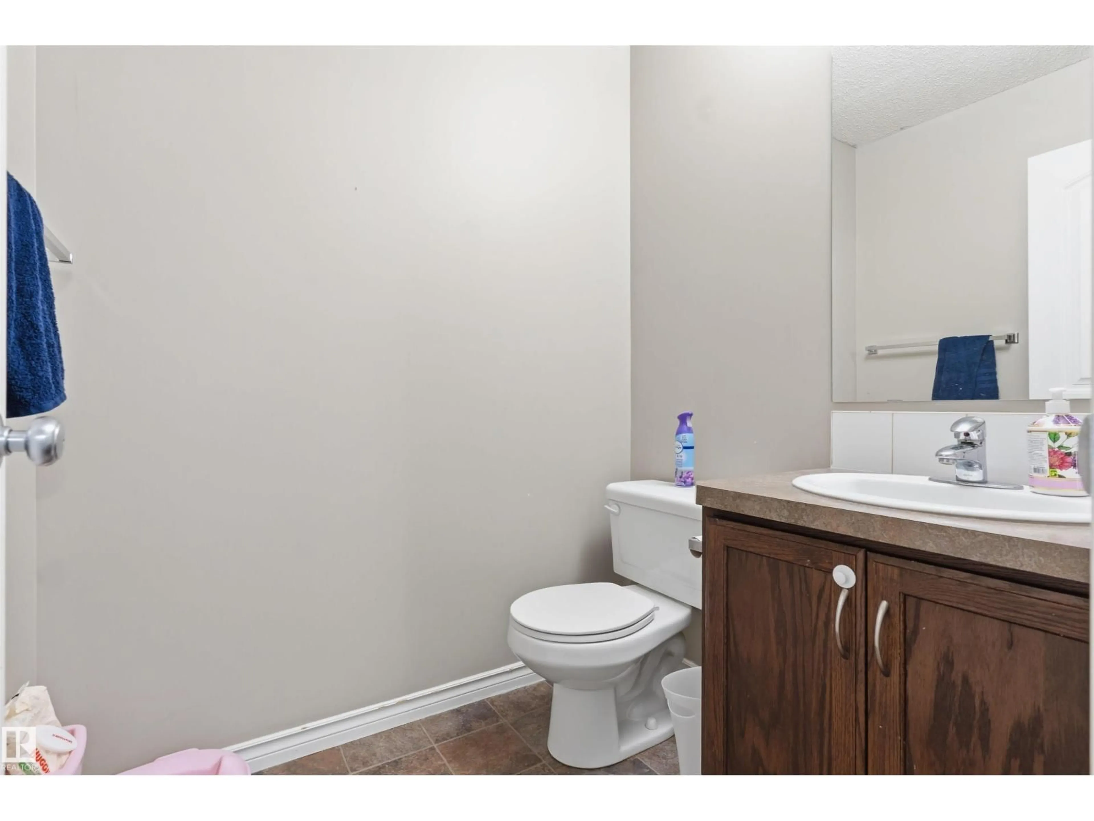 Standard bathroom, unknown for SW - 1608 65 ST, Edmonton Alberta T6X0N1