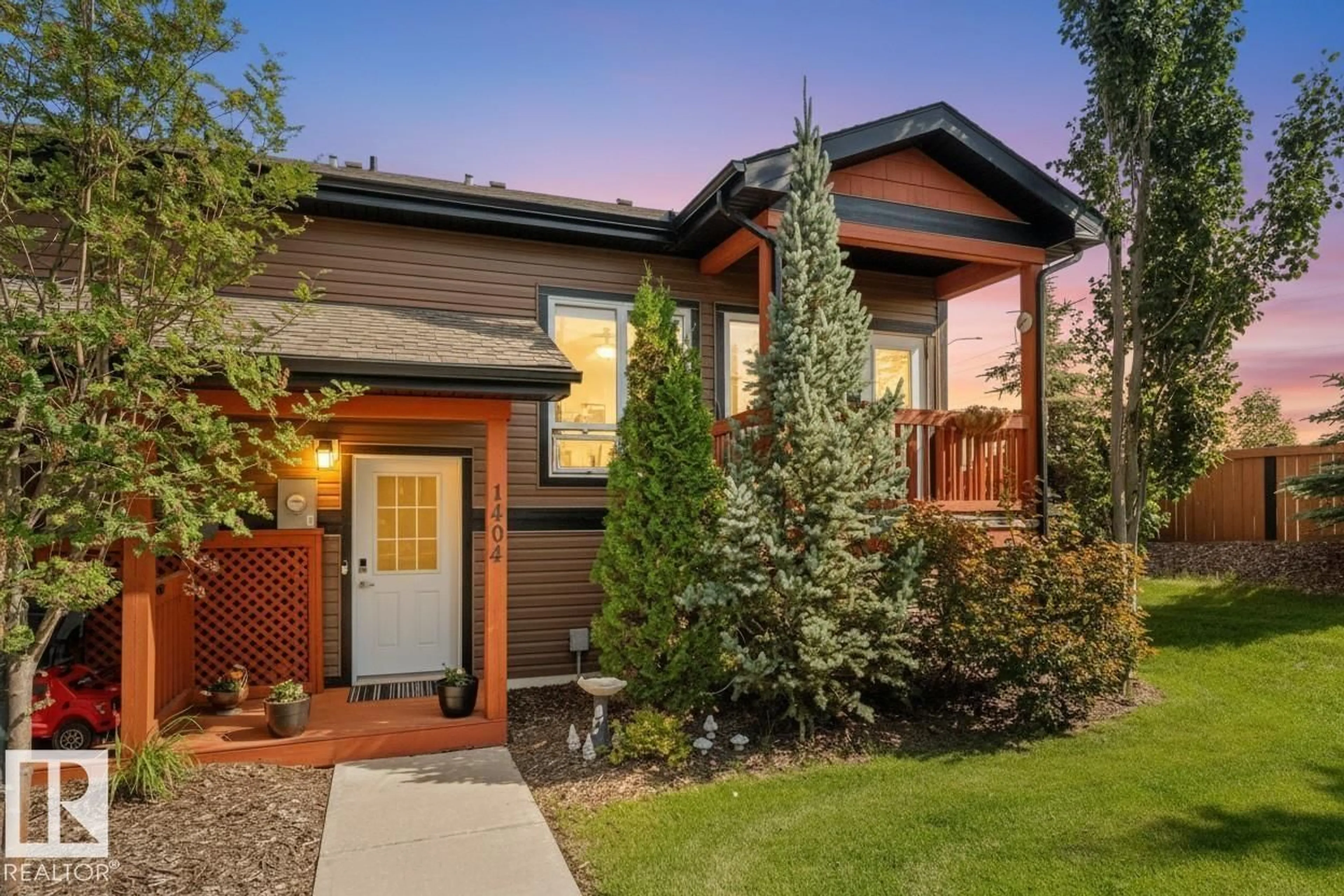 Home with brick exterior material, street for 1404 GRAYBRIAR GR, Stony Plain Alberta T7Z0G1