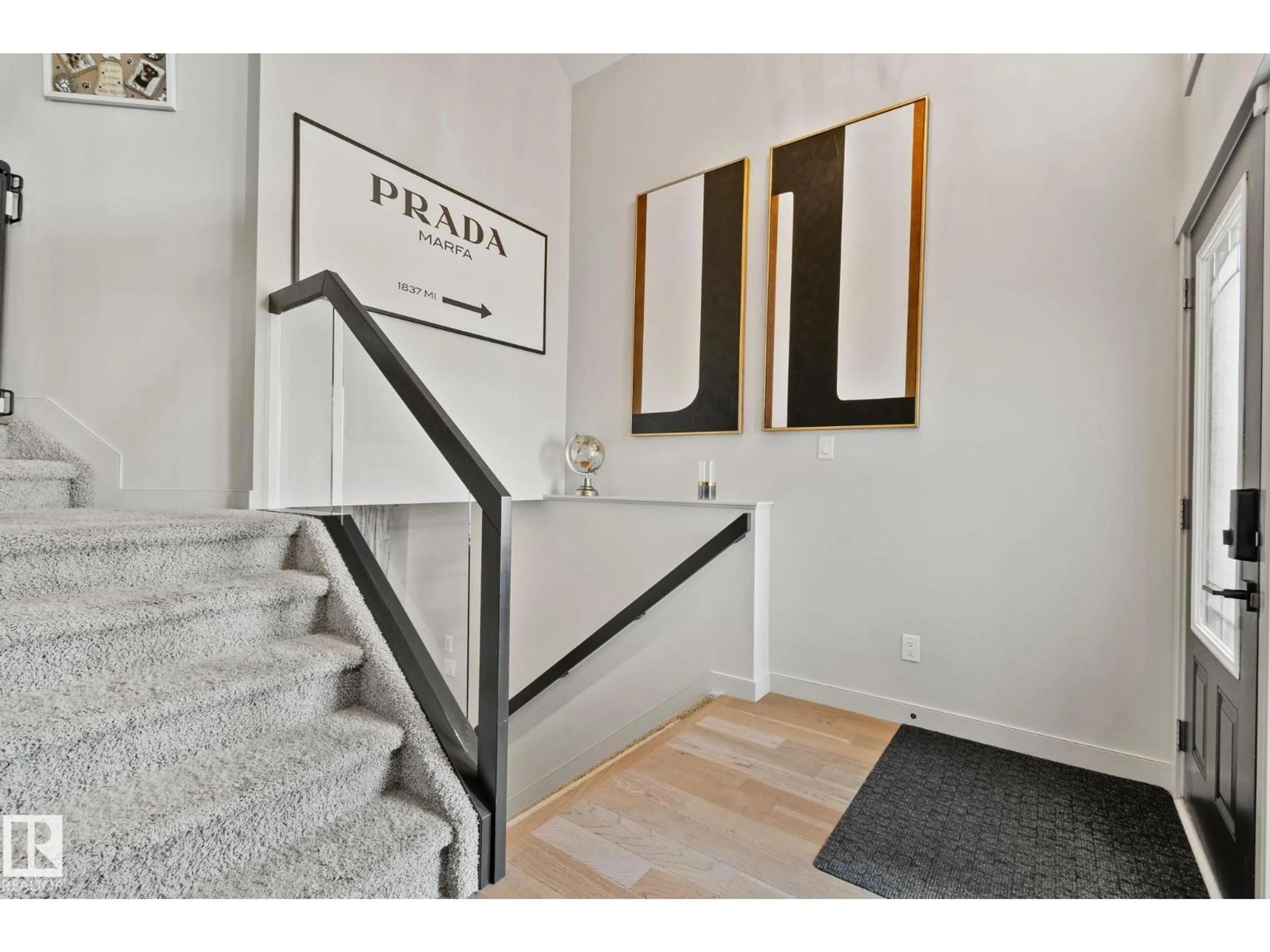 Indoor entryway for NW - 9724 223 ST, Edmonton Alberta T5T7B7