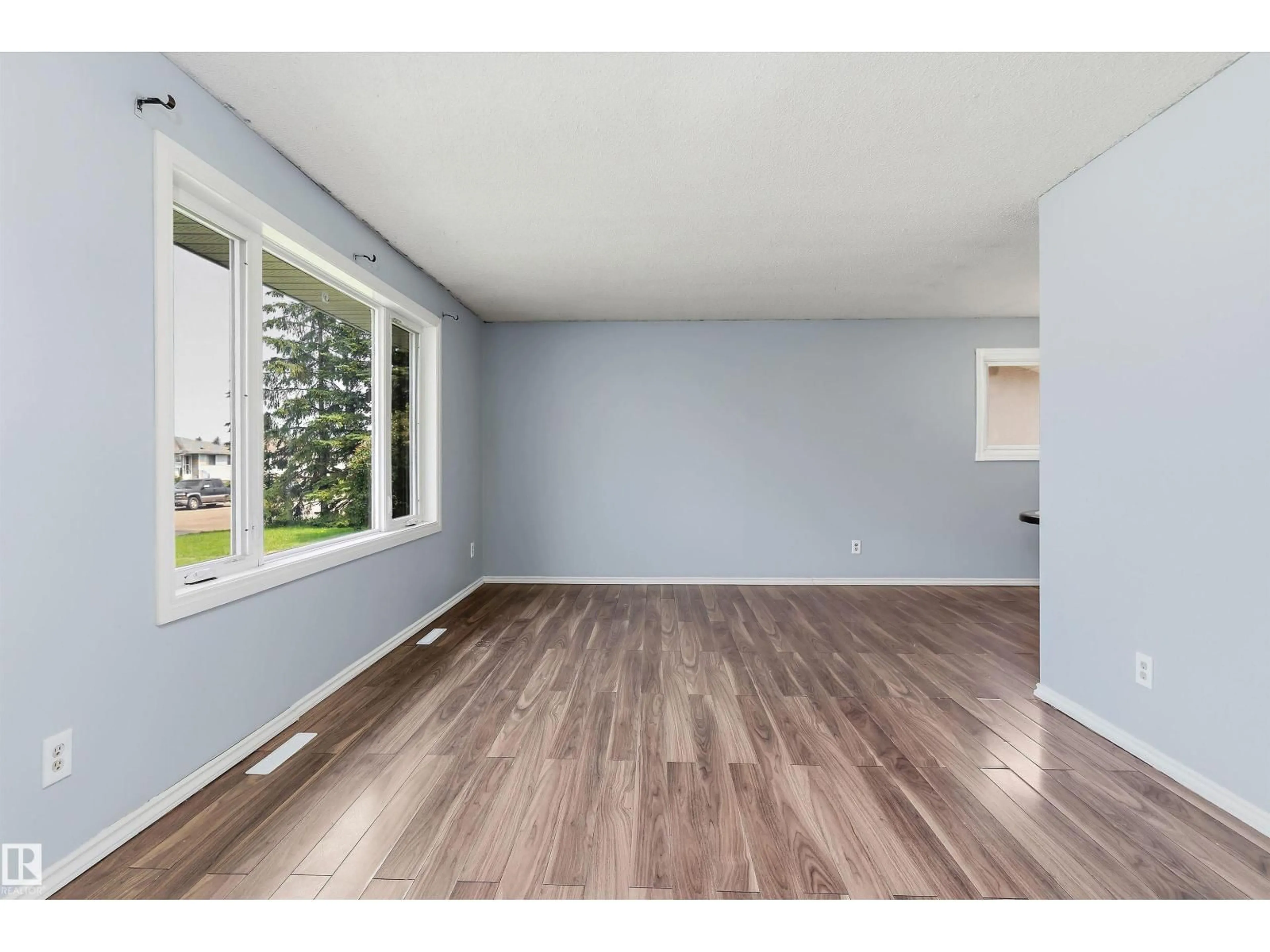 A pic of a room for 6907 DELWOOD RD, Edmonton Alberta T5C3A6
