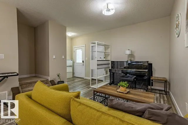 SW SW - 9372 COOPER BN, Edmonton 3