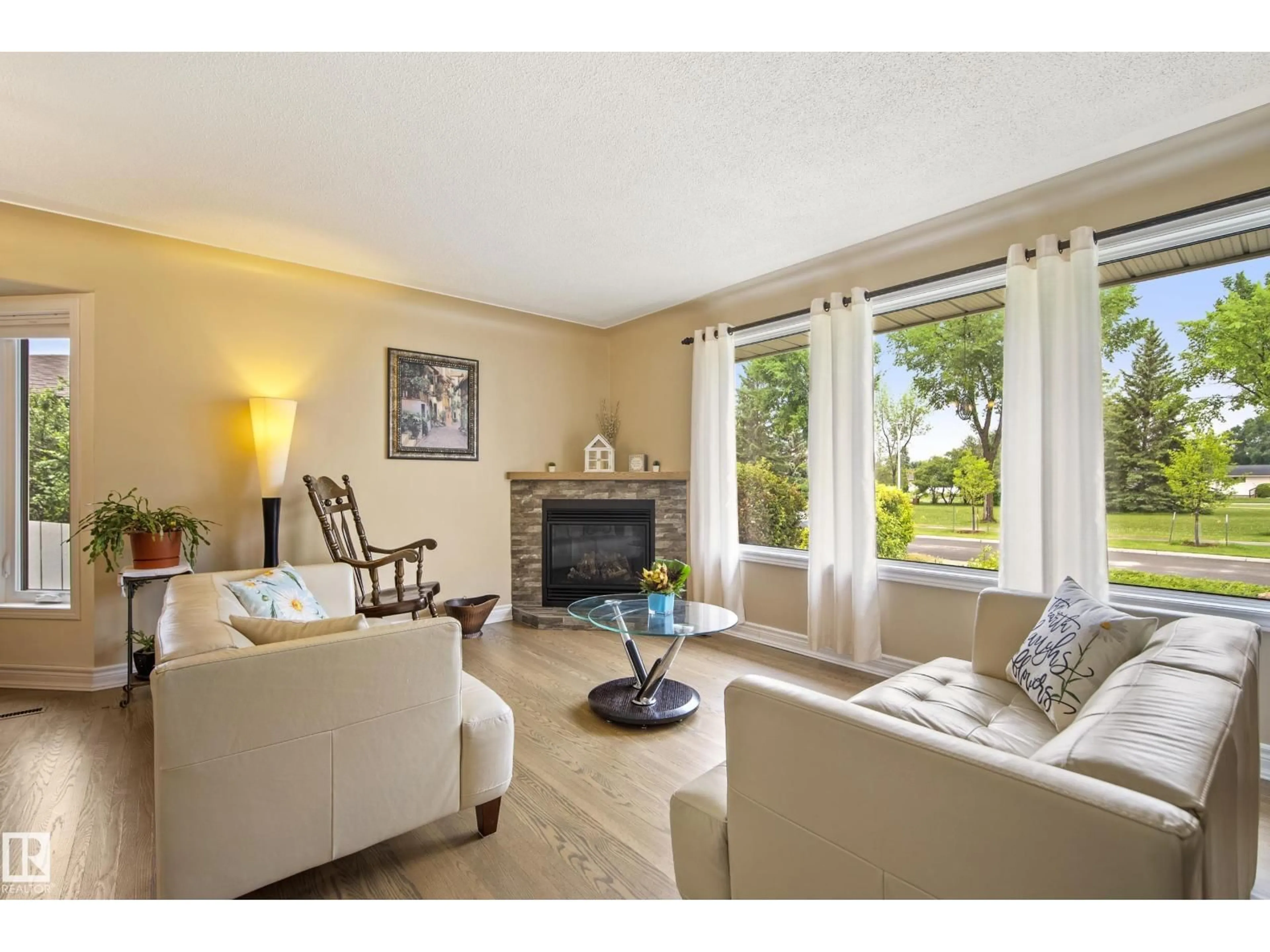 Living room with furniture, unknown for NW - 7215 96B AV, Edmonton Alberta T6B1B9