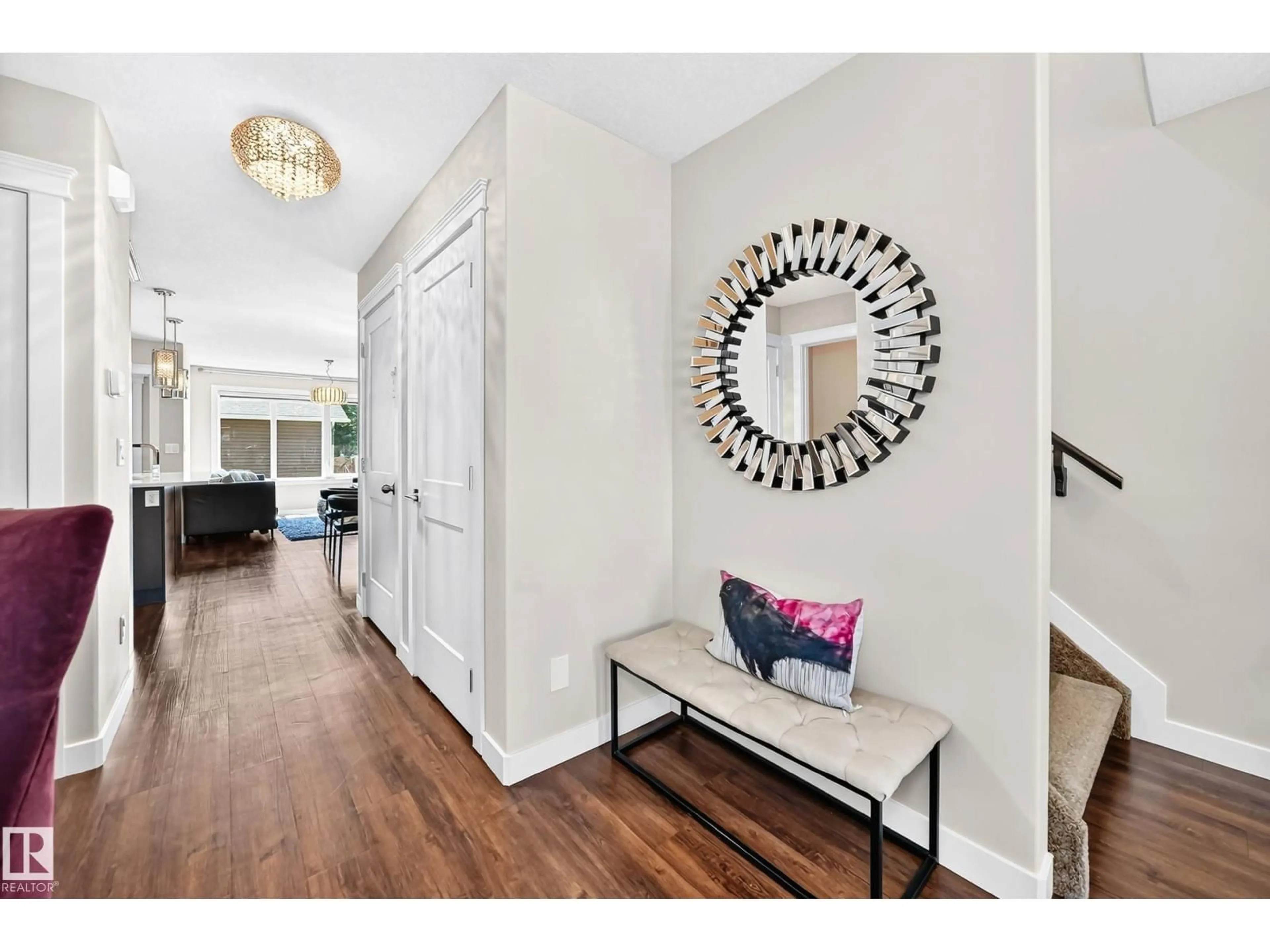 Indoor entryway for 15503 95 AV, Edmonton Alberta T5P0A2