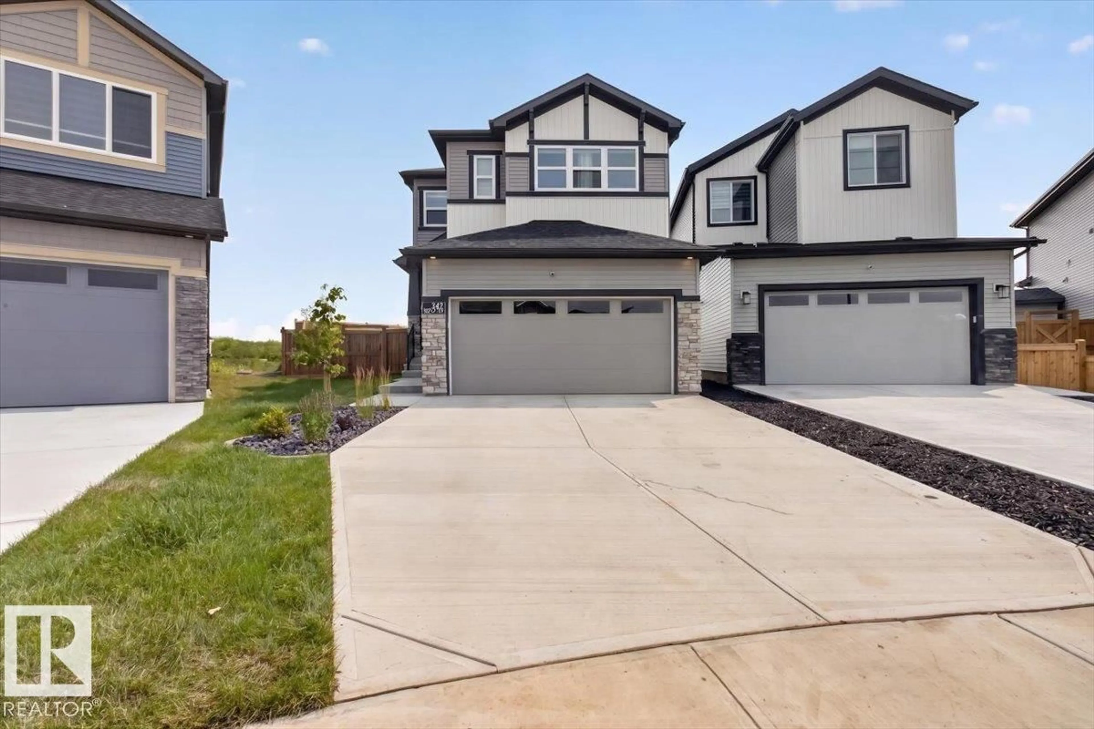 A pic from outside/outdoor area/front of a property/back of a property/a pic from drone, street for 347 BLUFF COVE, Leduc Alberta T9E1S2