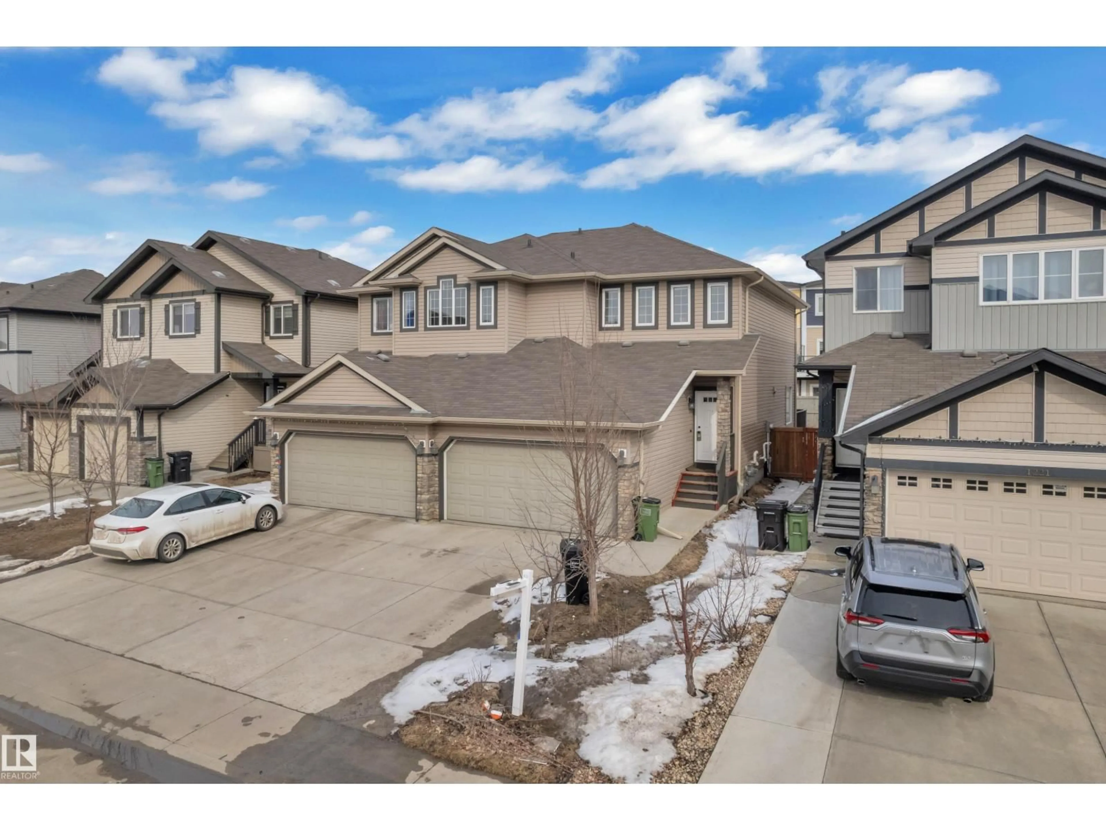 A pic from outside/outdoor area/front of a property/back of a property/a pic from drone, street for NW - 1303 29 ST, Edmonton Alberta T6T0V1