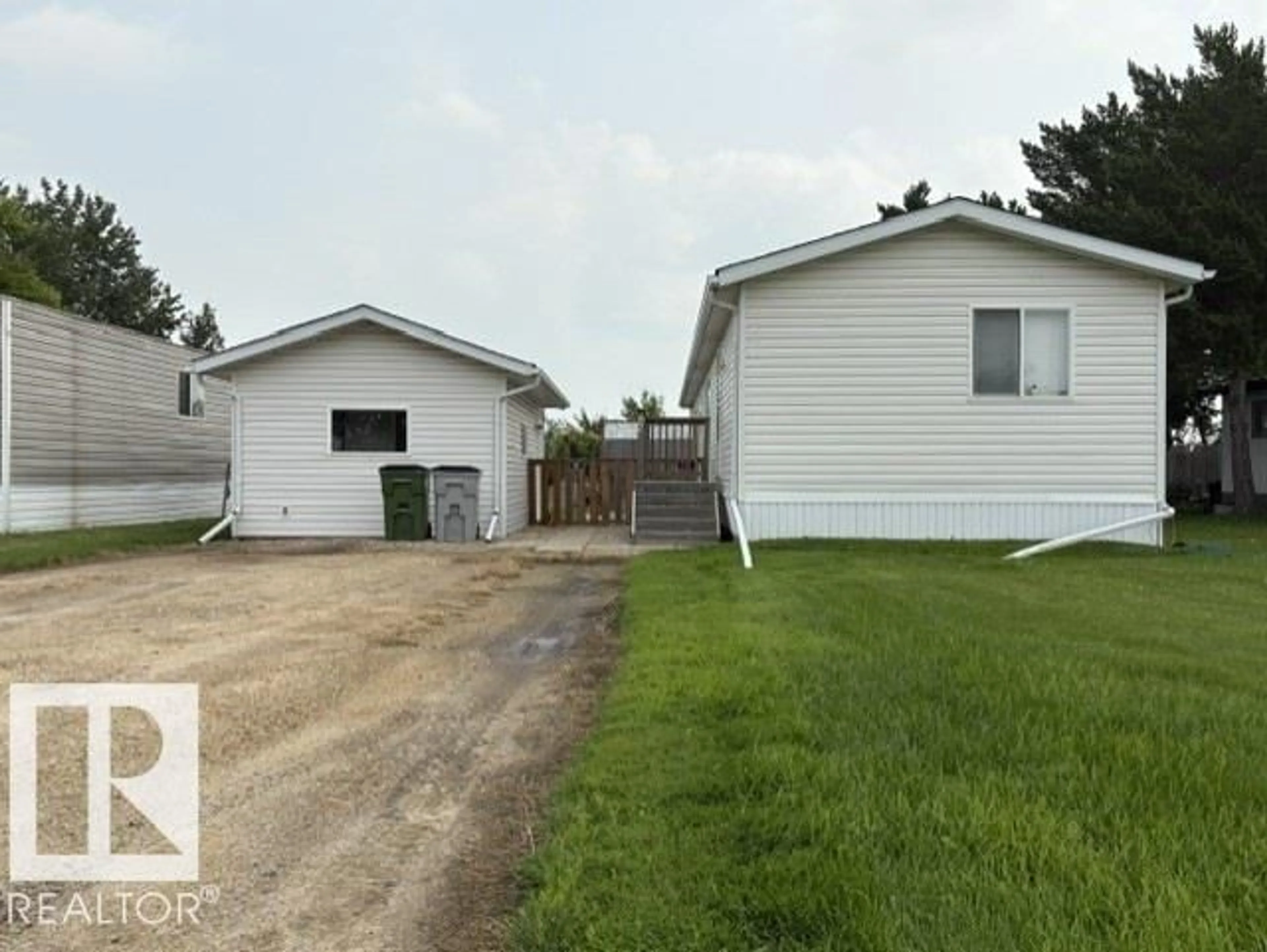 Shed for 67 9501 104A AV, Westlock Alberta T7P1M7