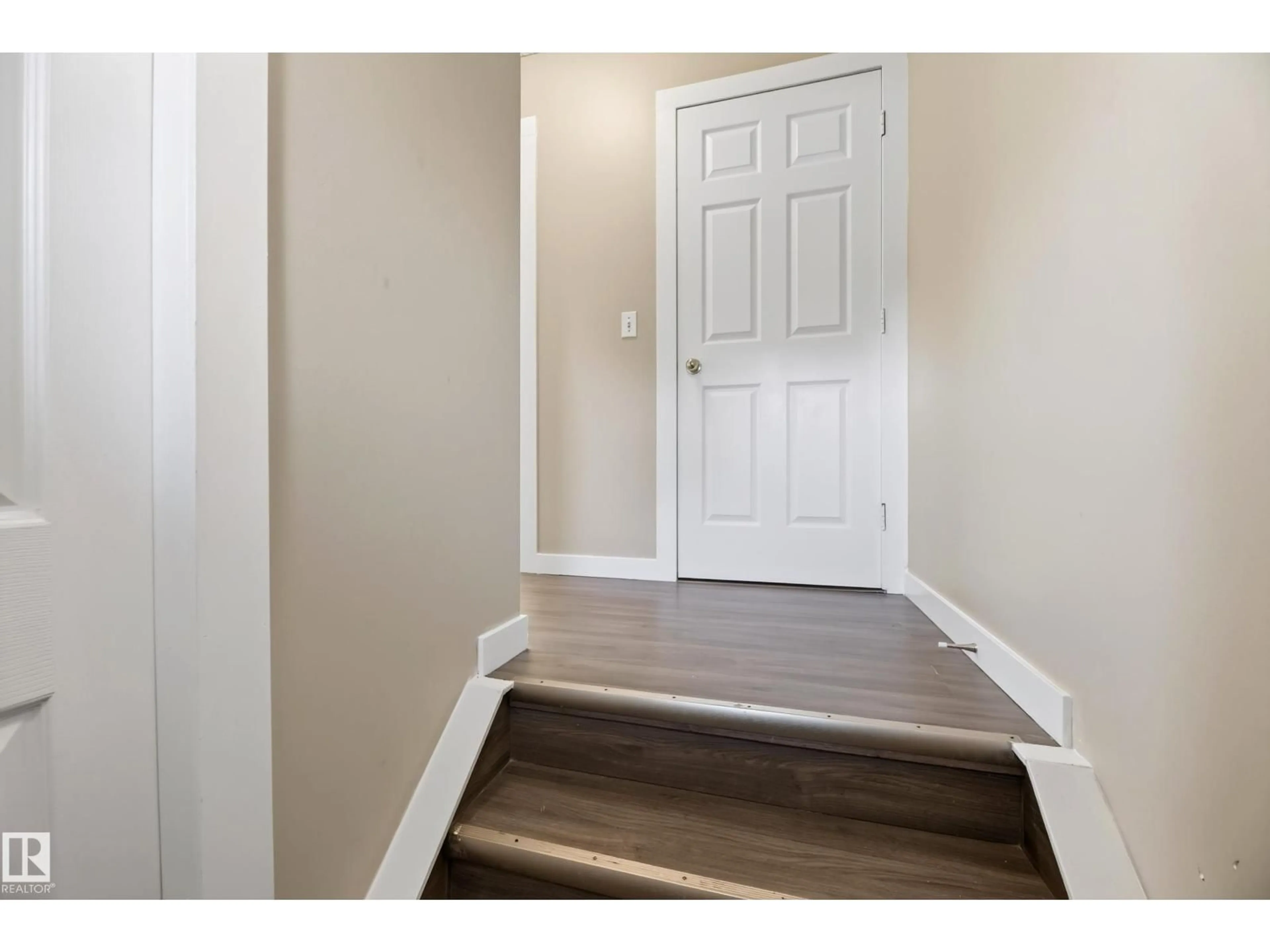 Indoor entryway for NW - 1906 65 ST, Edmonton Alberta T6L7A2
