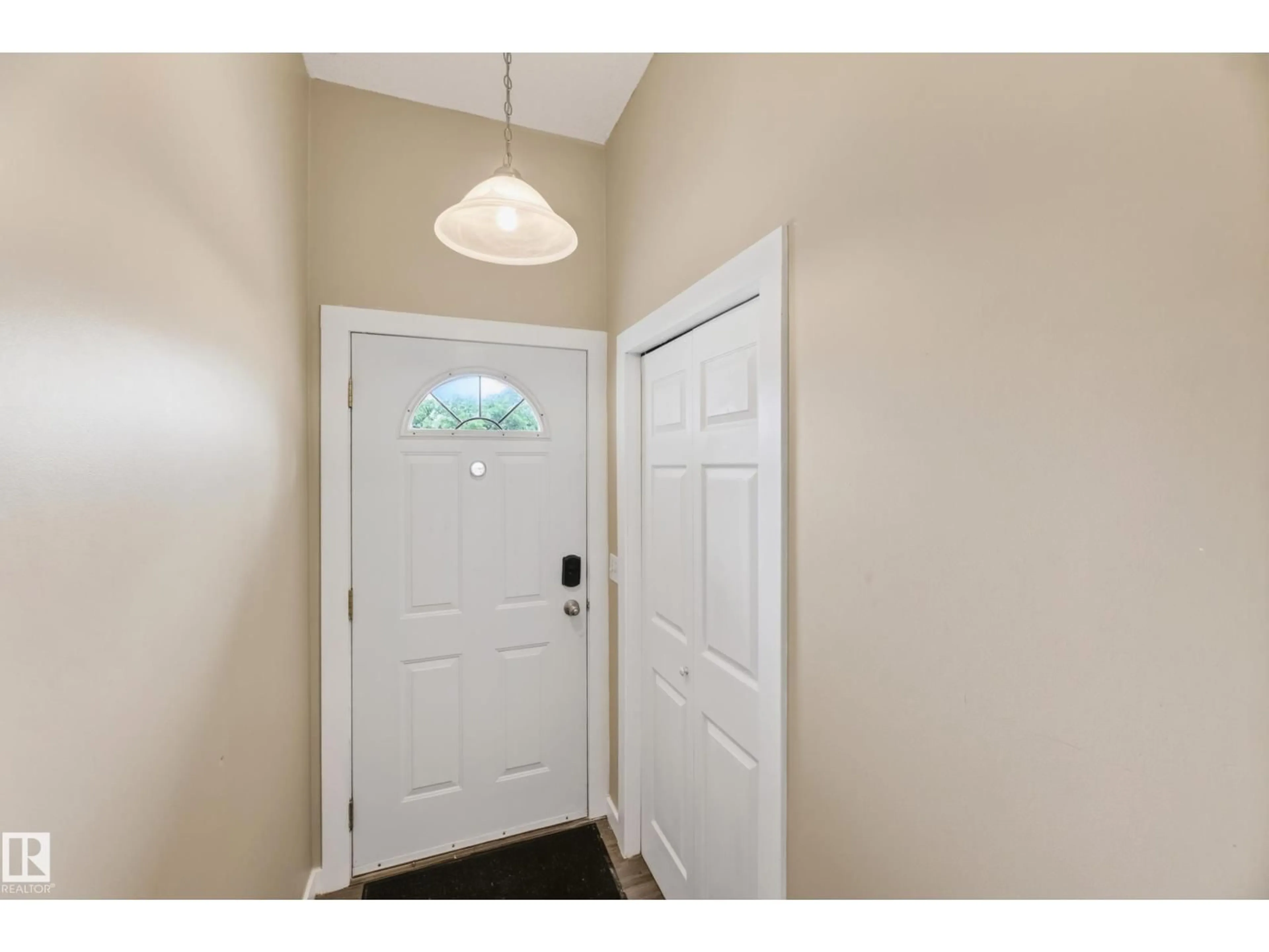Indoor entryway for NW - 1906 65 ST, Edmonton Alberta T6L7A2