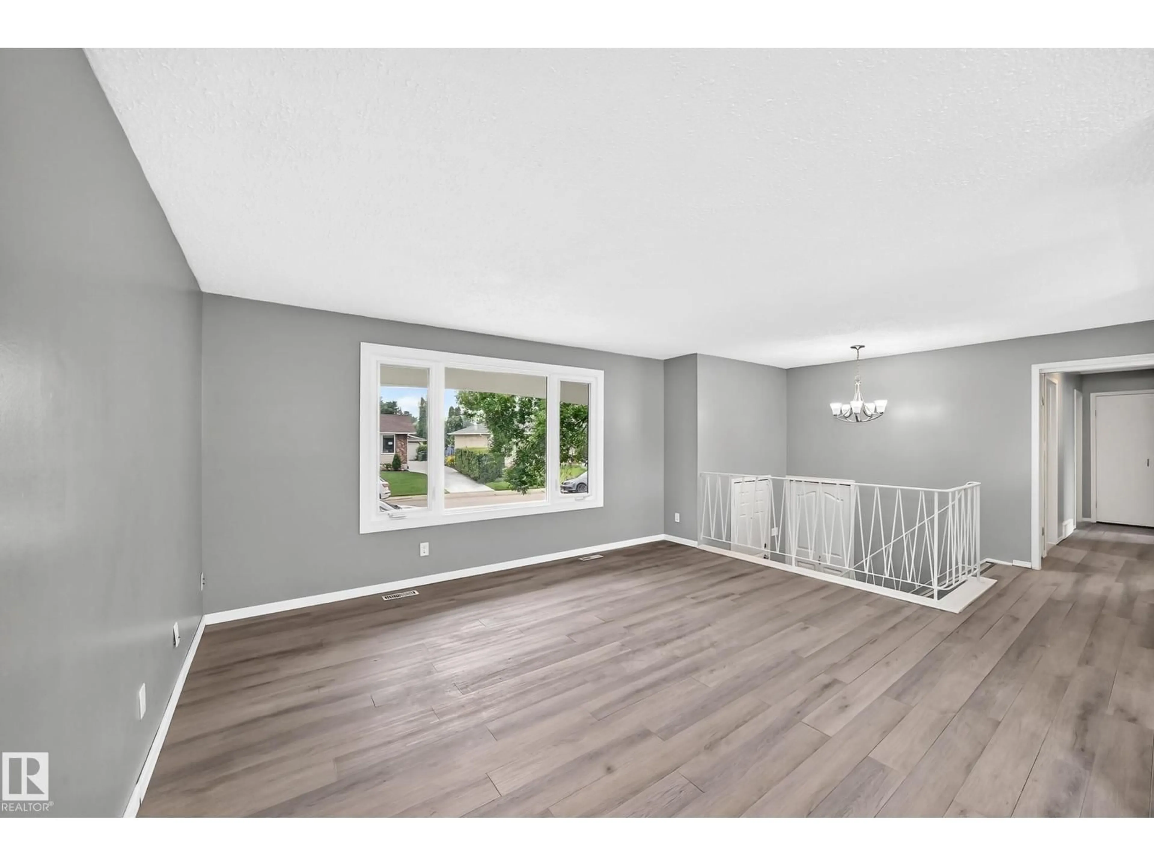 A pic of a room for 1169 72 ST, Edmonton Alberta T6K3L7