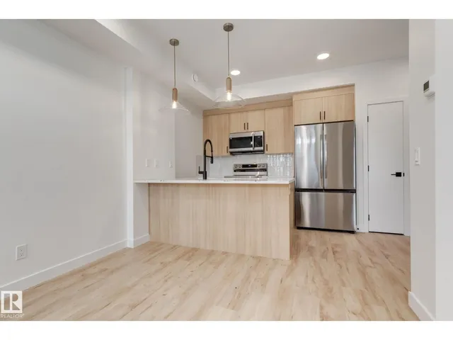 16231 19 AV, Edmonton 5