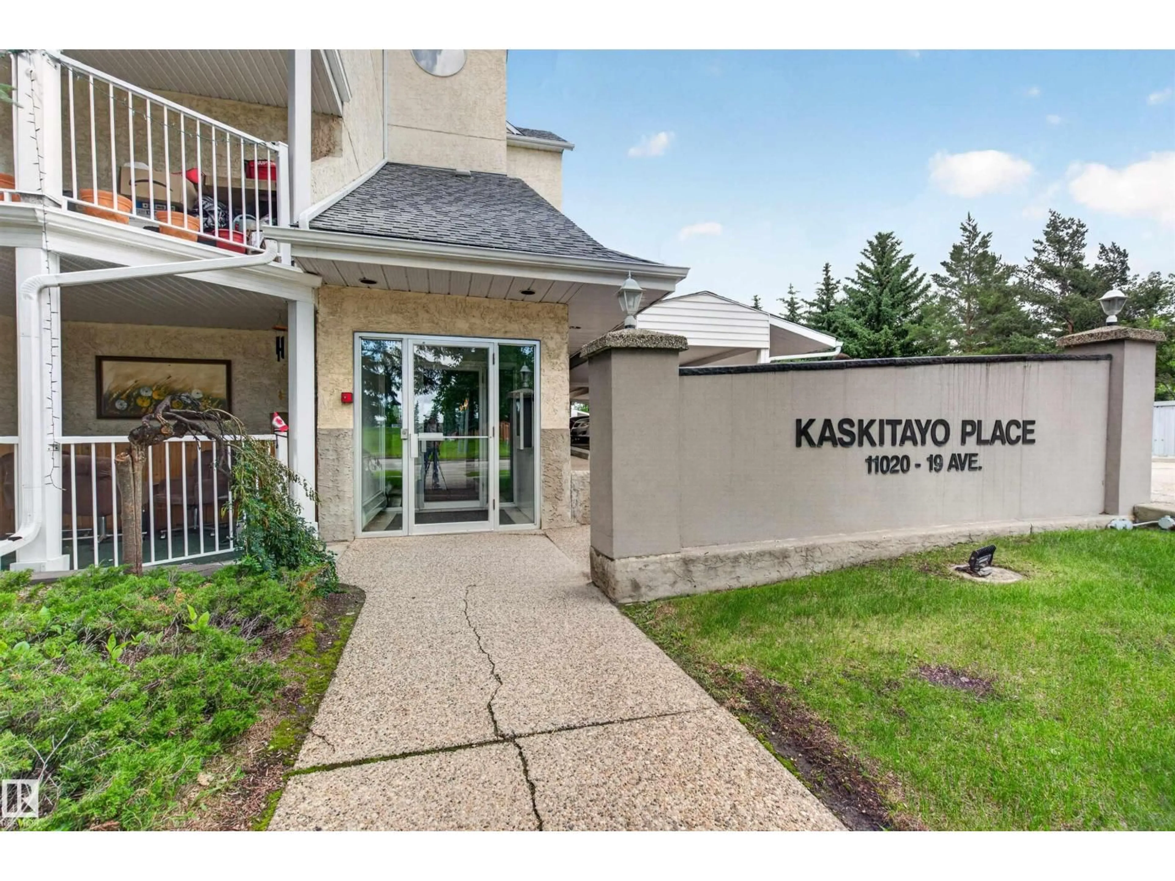 Unknown for #302 - 11020 19 AV, Edmonton Alberta T6J6P5
