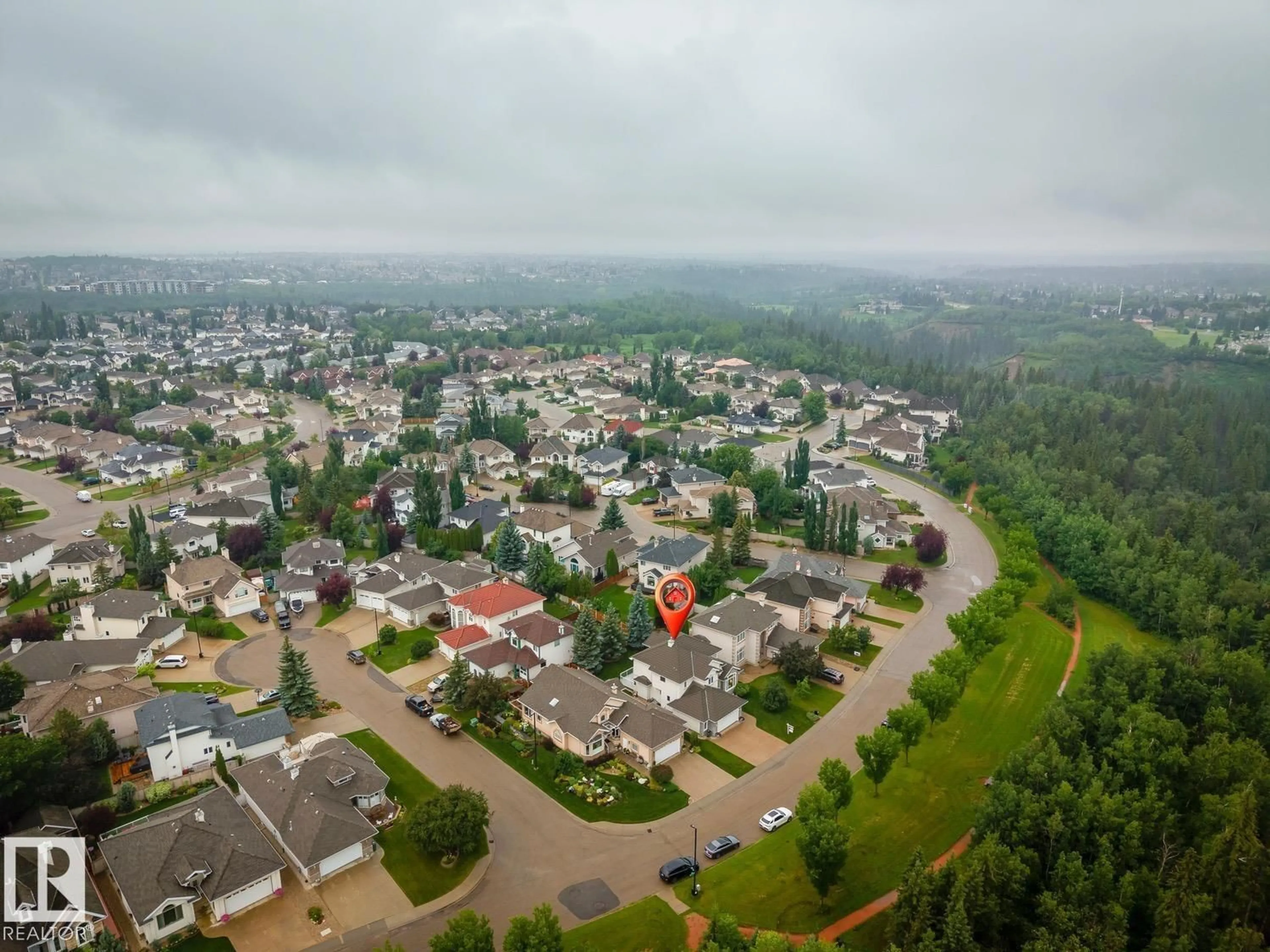 A pic from outside/outdoor area/front of a property/back of a property/a pic from drone, unknown for NW - 1408 115 ST, Edmonton Alberta T6J7A3