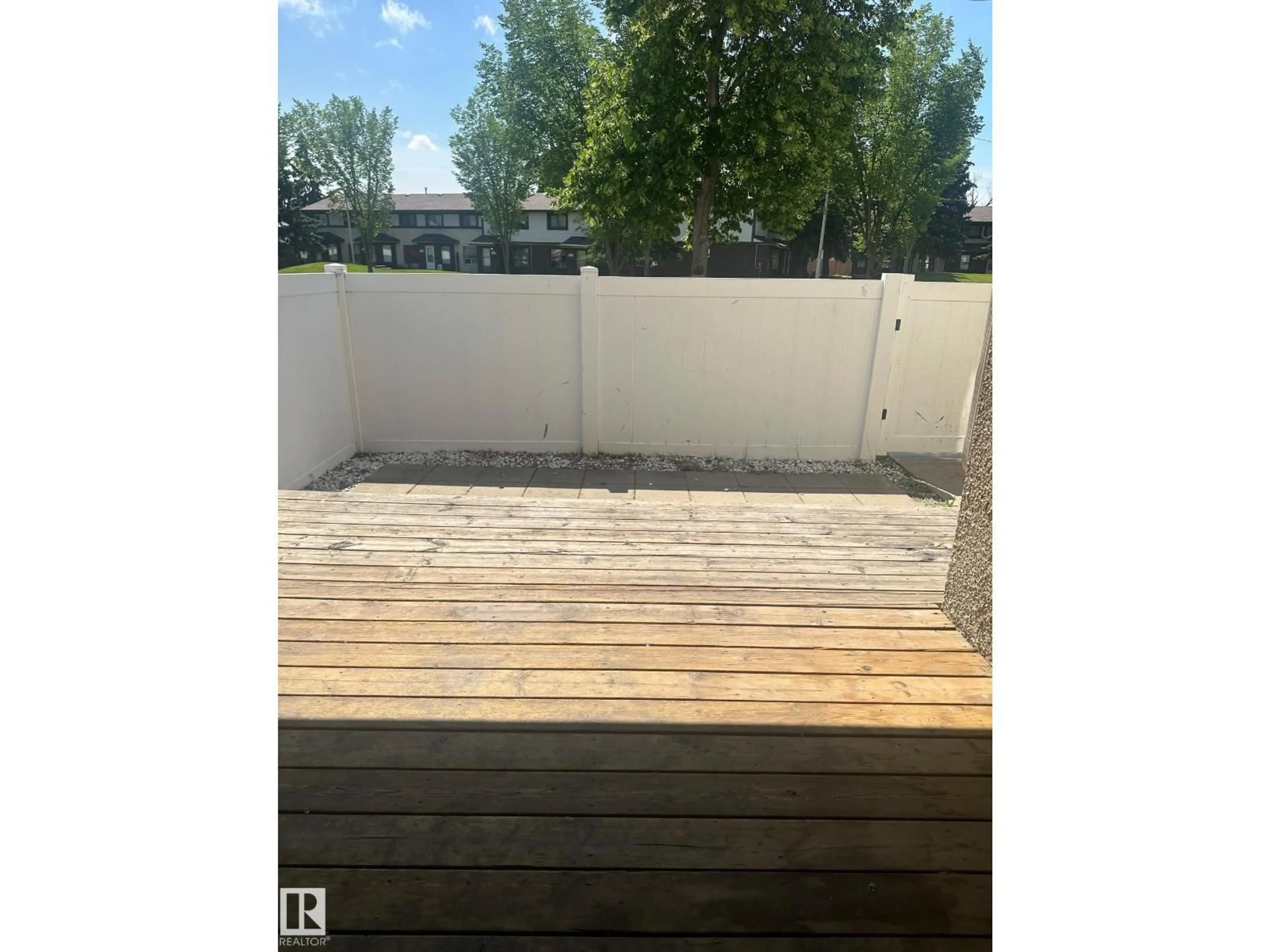 Patio, street for 5 WOODVALE VG, Edmonton Alberta T6L1W4