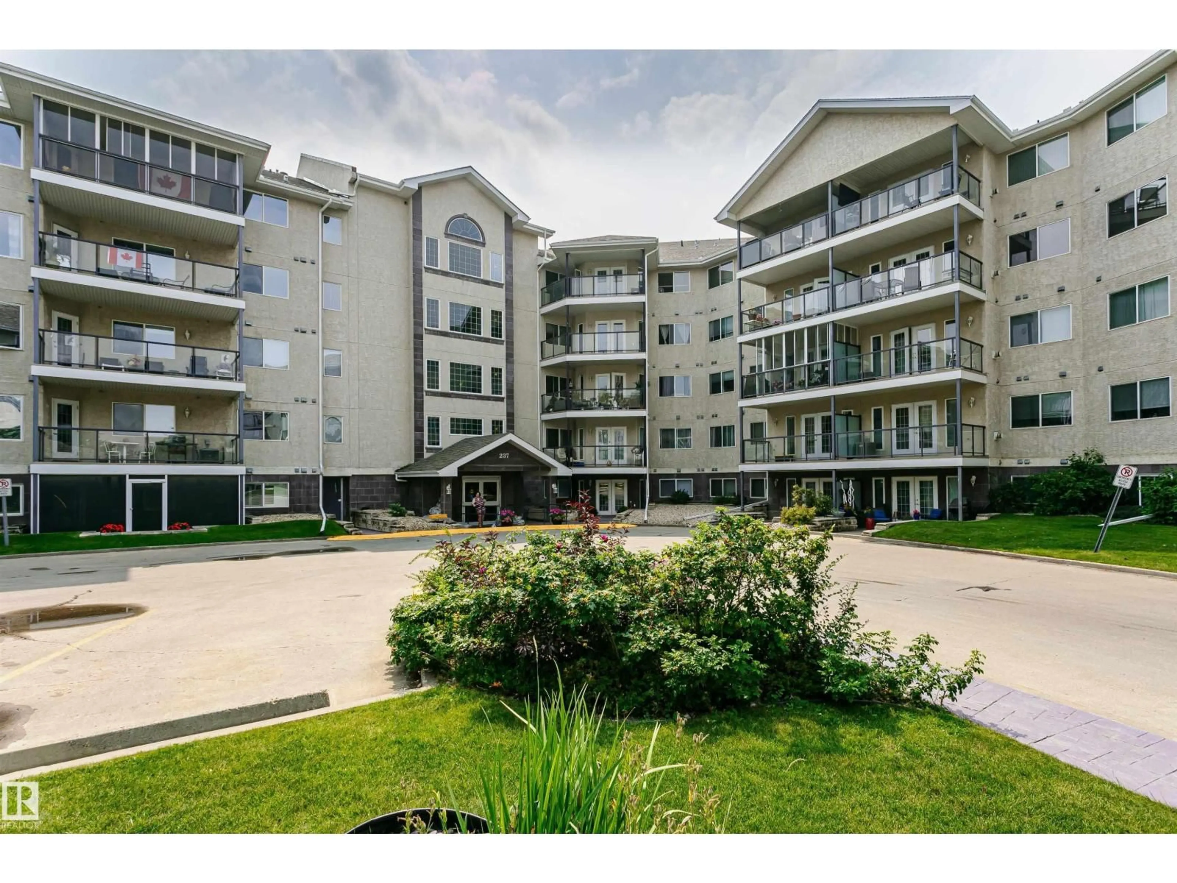 Unknown for #413 - 237 YOUVILLE DR, Edmonton Alberta T6L7G2