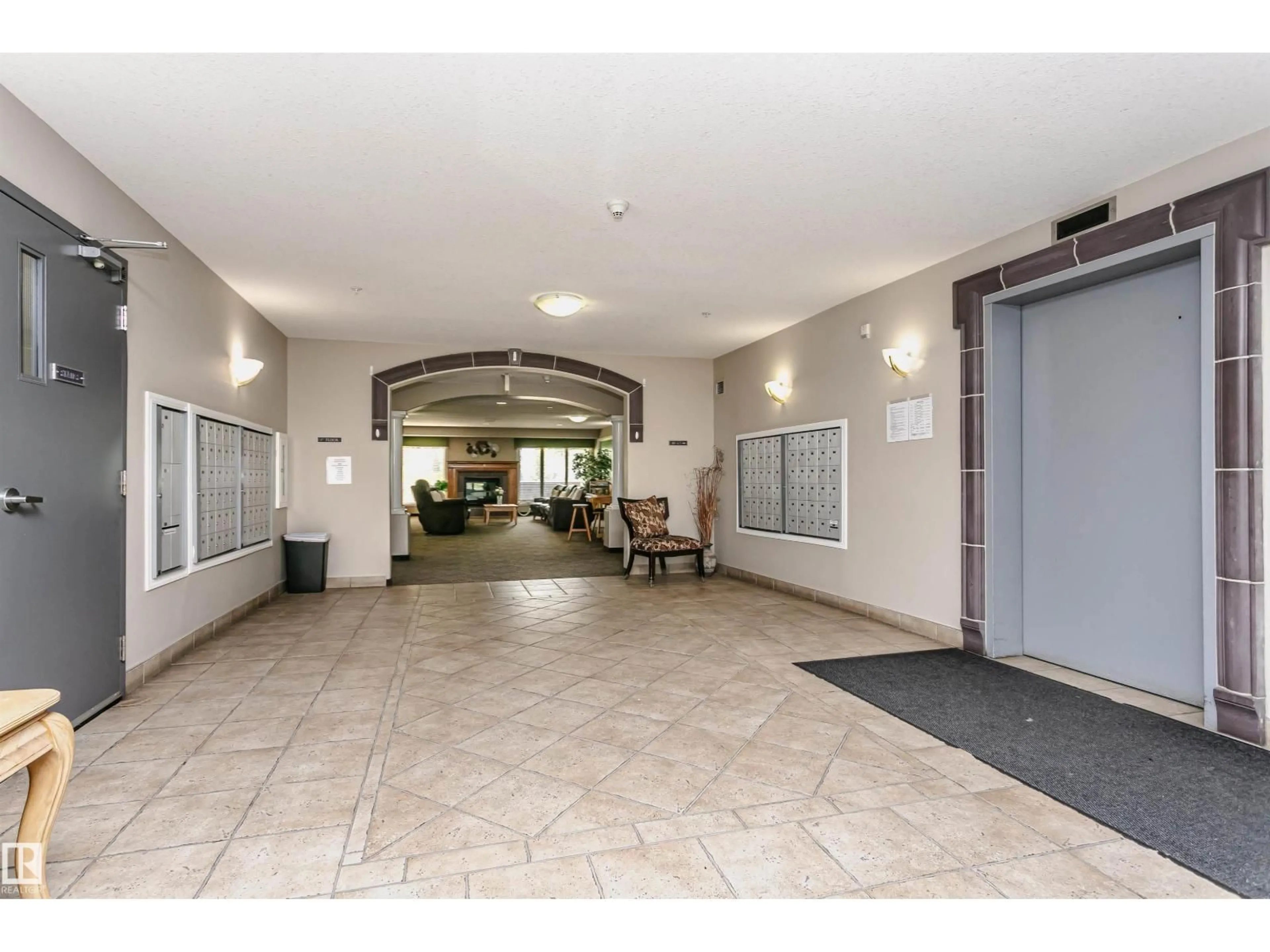 Indoor foyer for #413 - 237 YOUVILLE DR, Edmonton Alberta T6L7G2