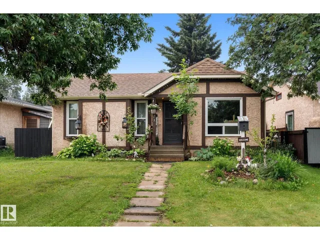 121 GREENWOOD DR, Spruce Grove 2