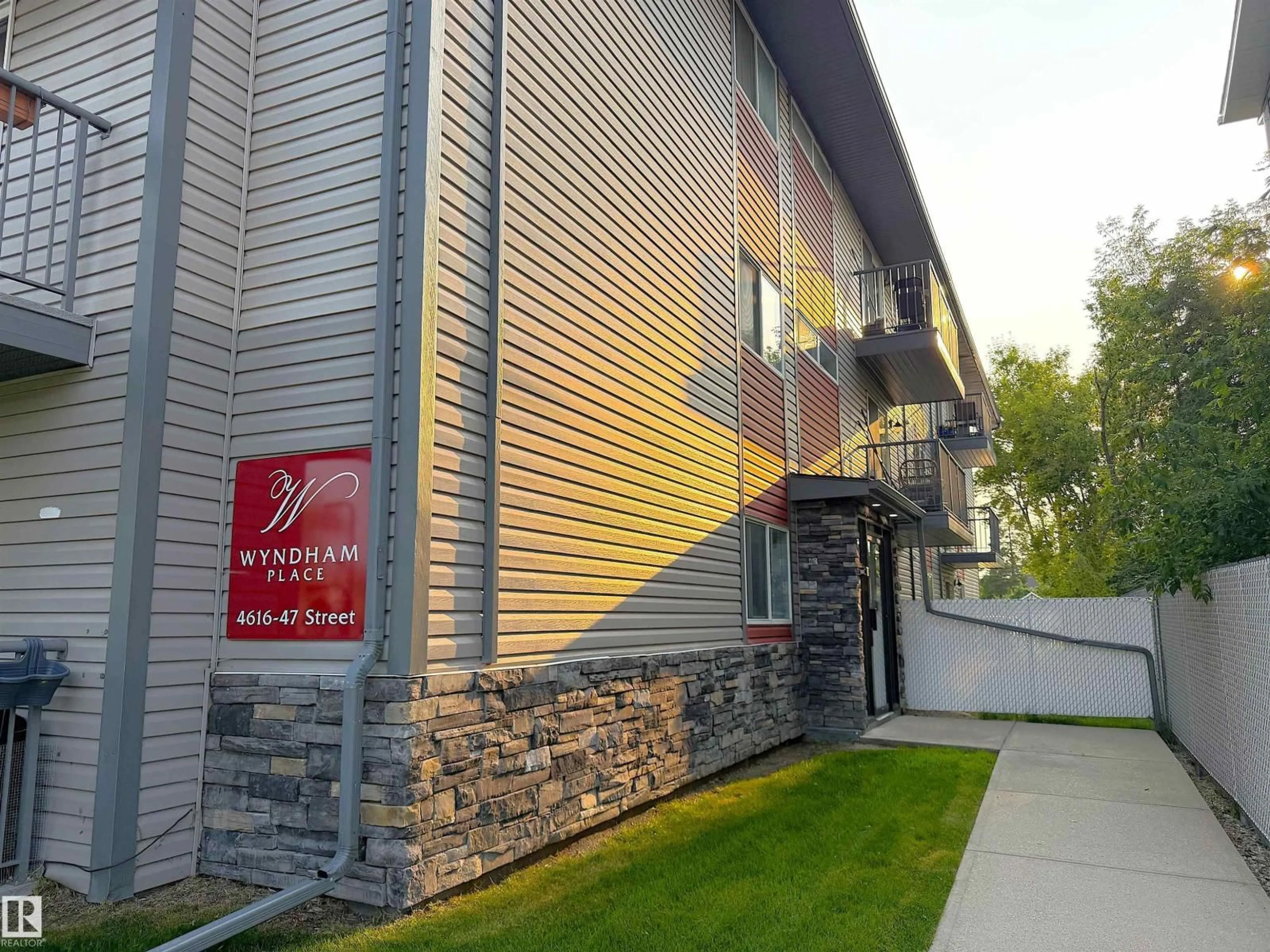 Home with vinyl exterior material, unknown for 10 - 4616 47 ST, Leduc Alberta T9E4P1