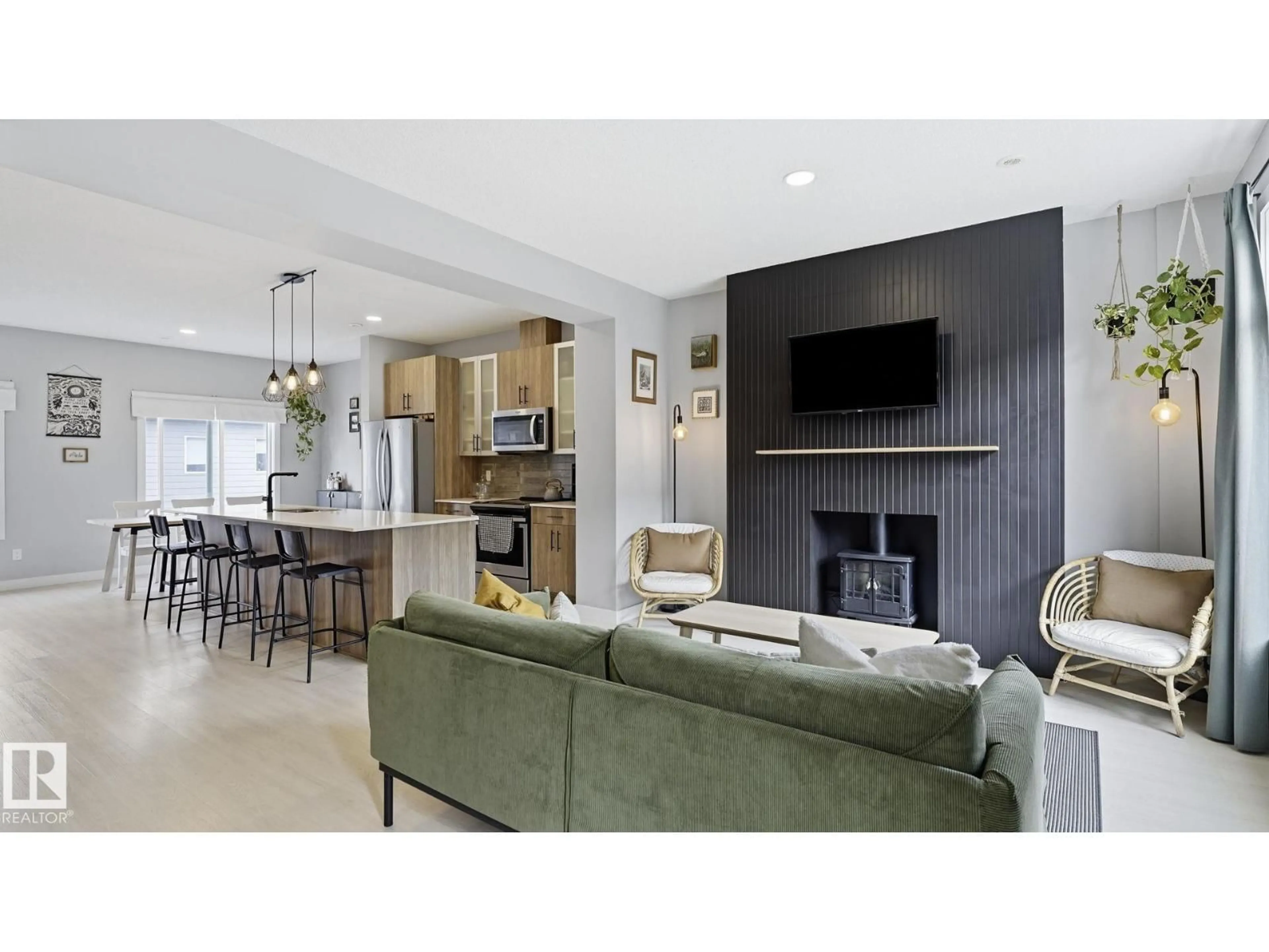 Open concept kitchen, ceramic/tile floor for 80 804 WELSH DR SW, Edmonton Alberta T6X1Y8