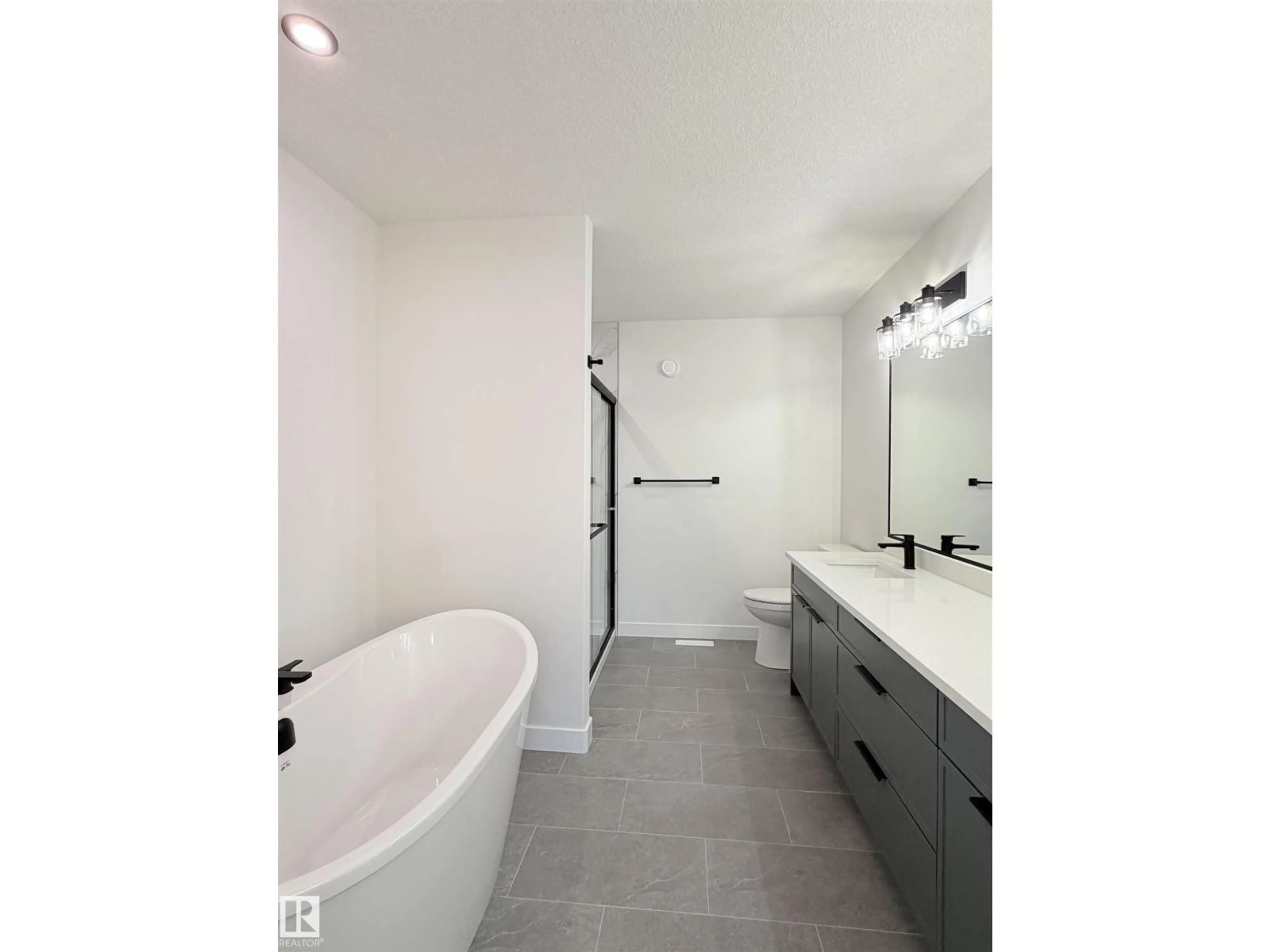 Contemporary bathroom, ceramic/tile floor for 3150 MAGPIE WY, Edmonton Alberta T5S0K8