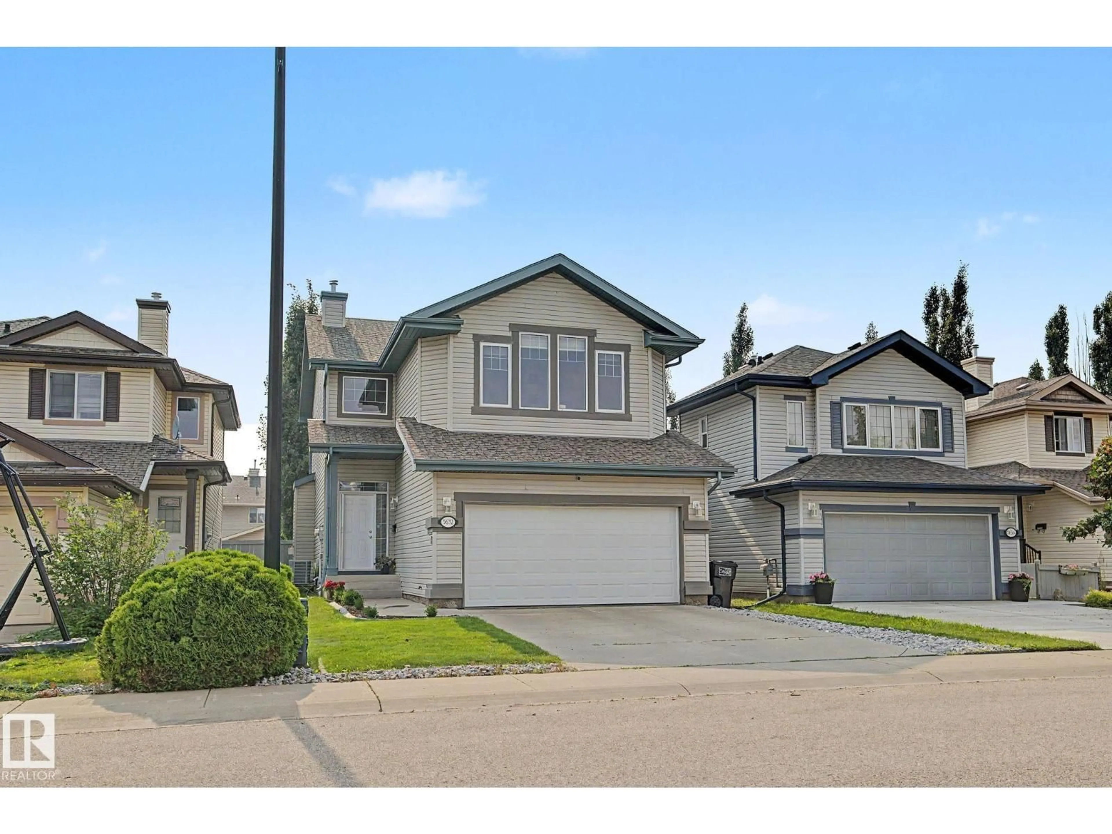 Unknown for NW - 5632 201 ST, Edmonton Alberta T6M0B4