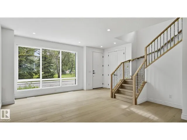NW - 9224 94 ST, Edmonton 5