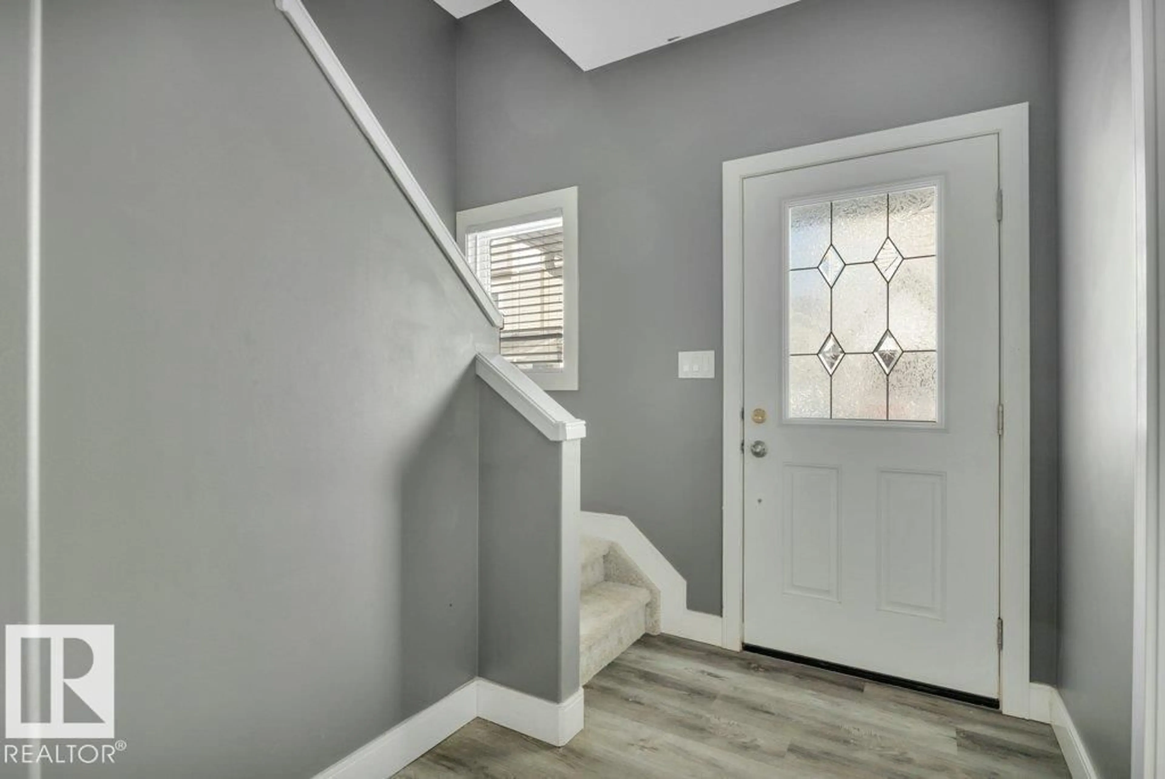 Indoor entryway for #13 - 13003 132 AV, Edmonton Alberta T5L3R2