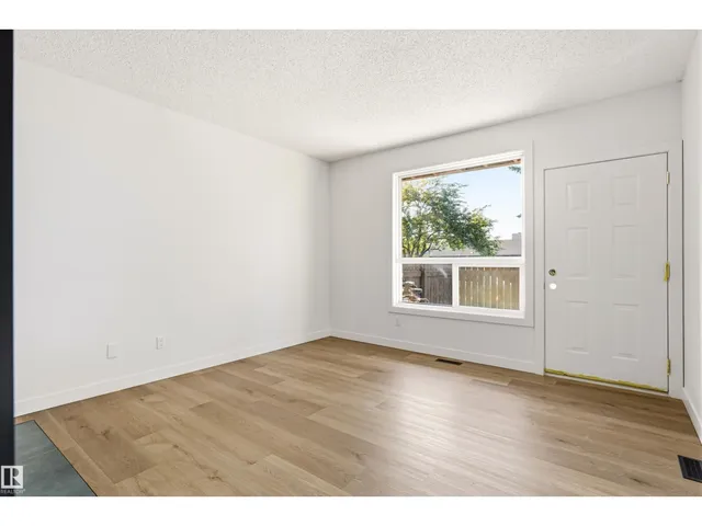 #4 - 7604 29 AV, Edmonton 5