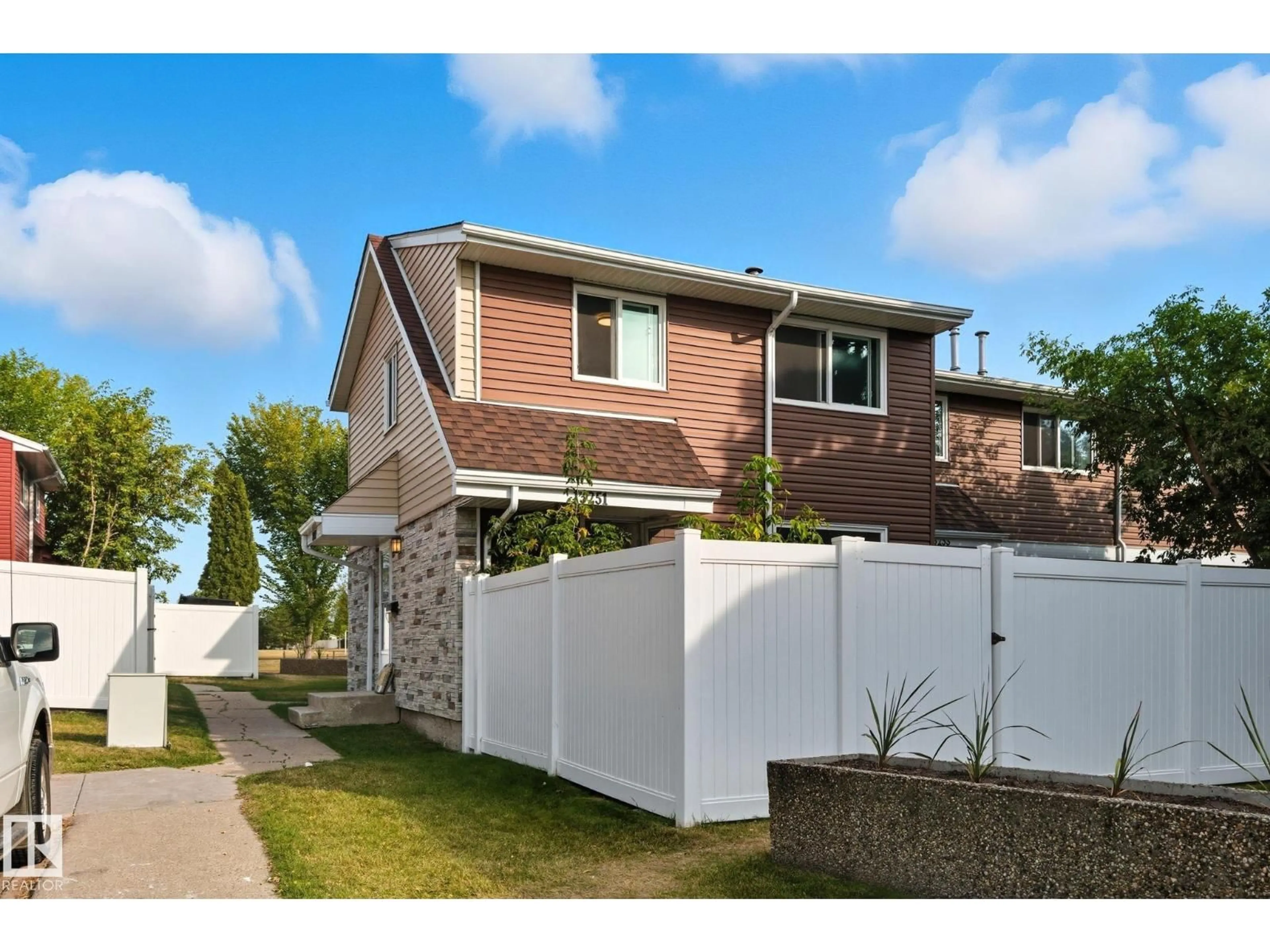 A pic from outside/outdoor area/front of a property/back of a property/a pic from drone, street for NW - 13251 47 ST, Edmonton Alberta T5A3L5