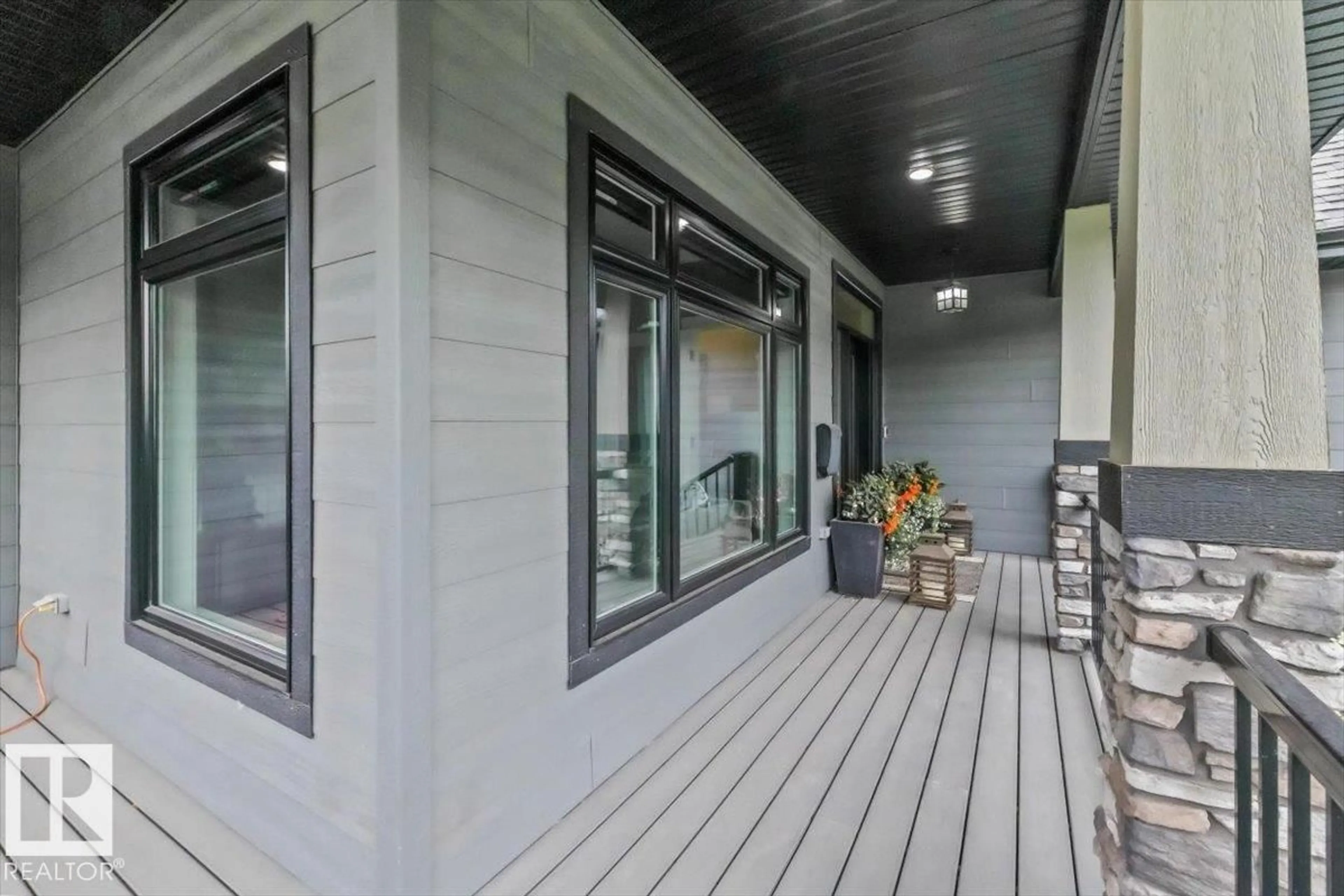 Patio, street for 276 PAQUIN ST, Cardiff Alberta T8R1P4