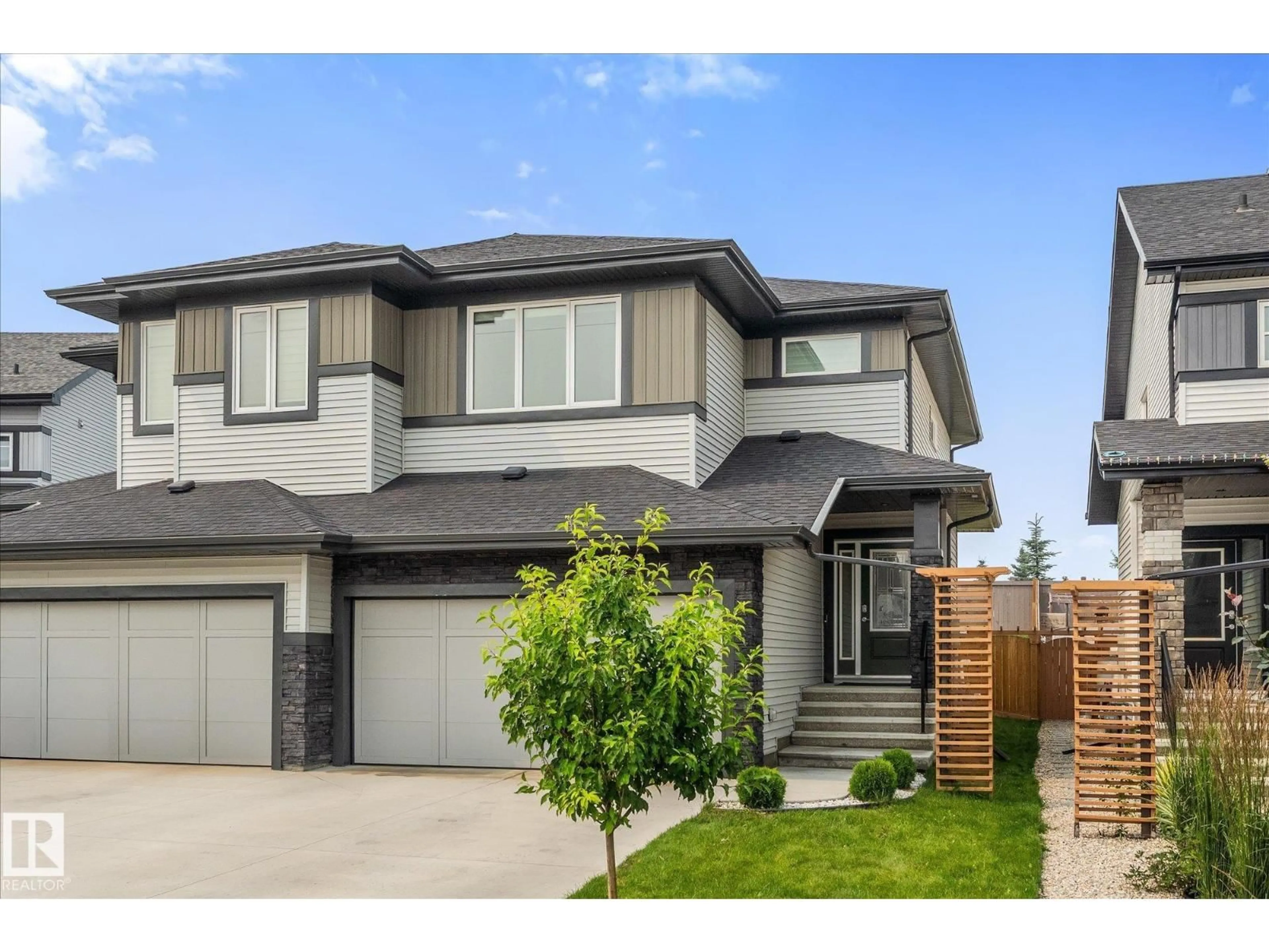 Home with vinyl exterior material, street for 72 SPRUCE GARDENS CR, Spruce Grove Alberta T7X0J9