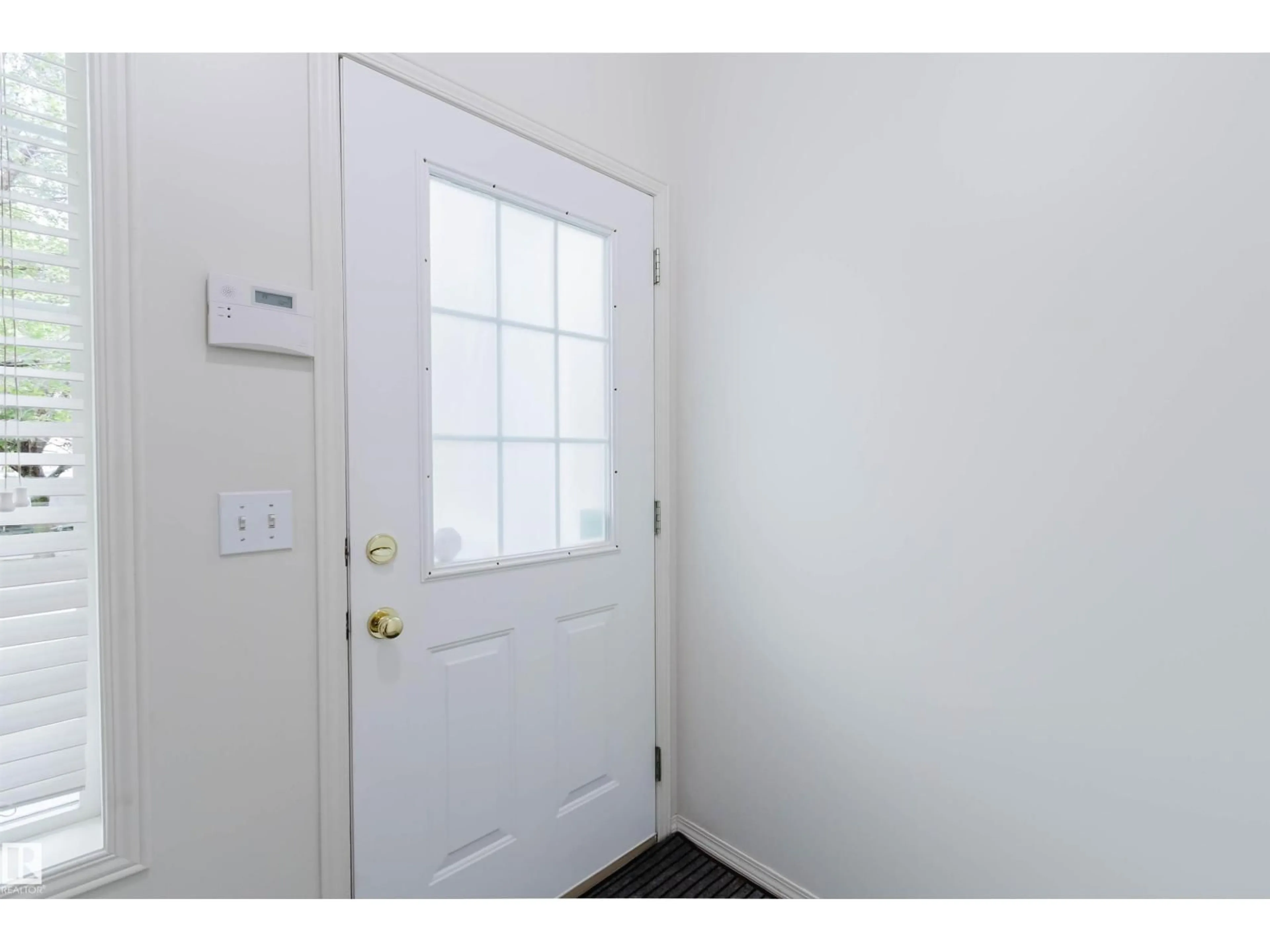 Indoor entryway for NW - 1694 TOMPKINS WD, Edmonton Alberta T6R2Y4