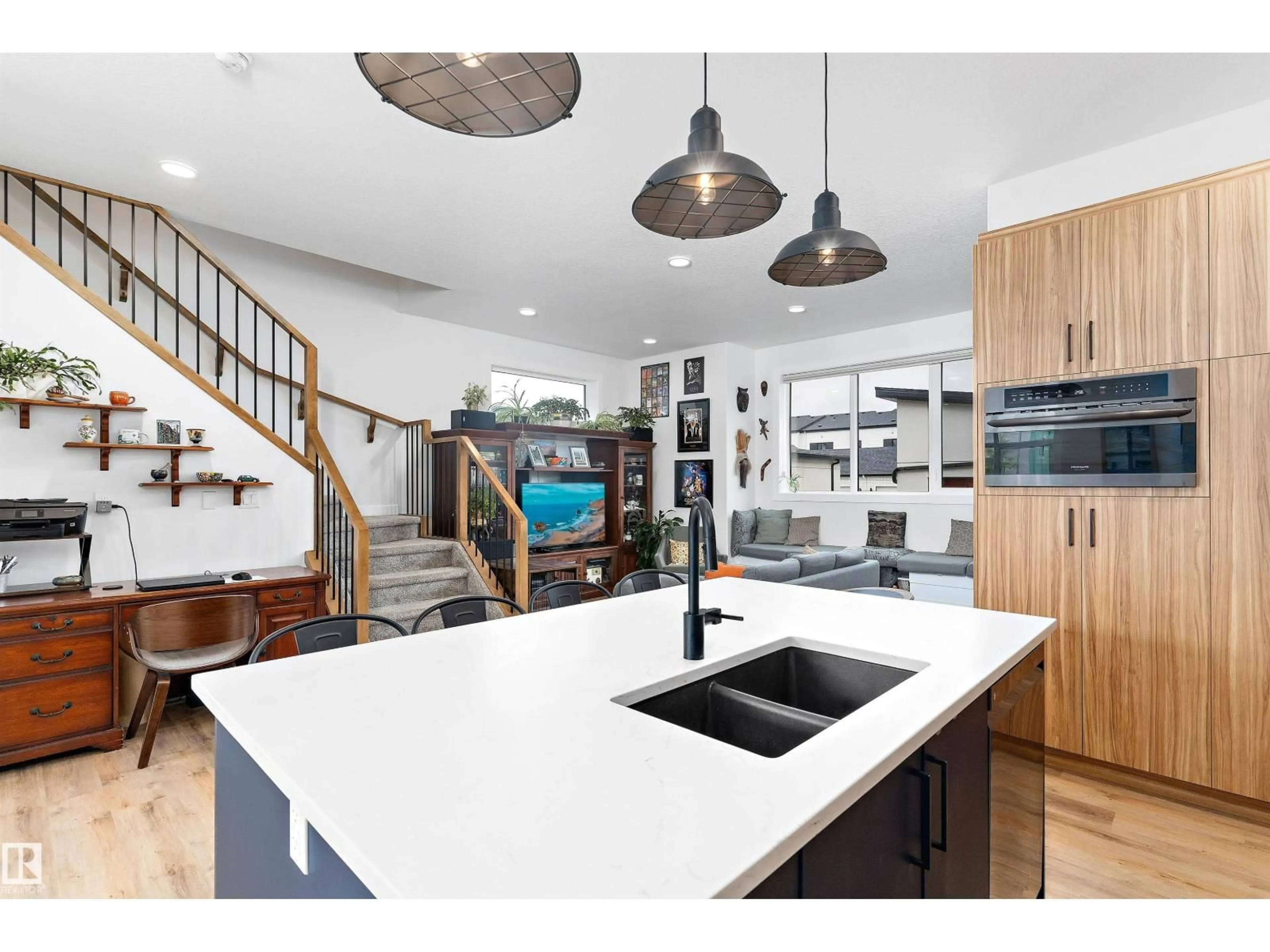 Open concept kitchen, unknown for 7747 YORKE ME, Edmonton Alberta T5G2R6