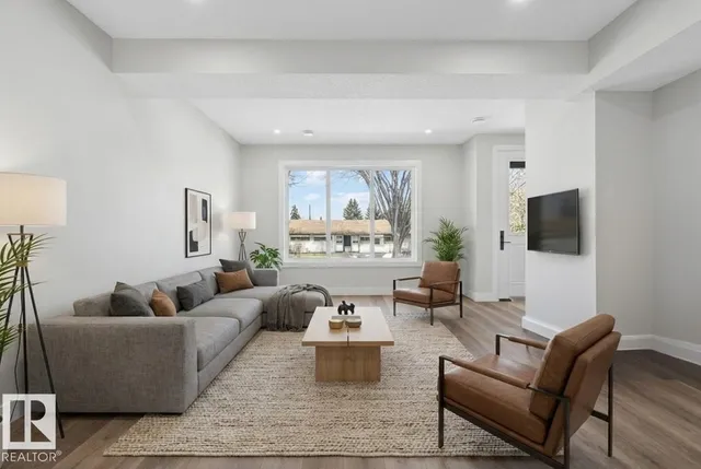 NW - 10707-09 128 AV, Edmonton 5